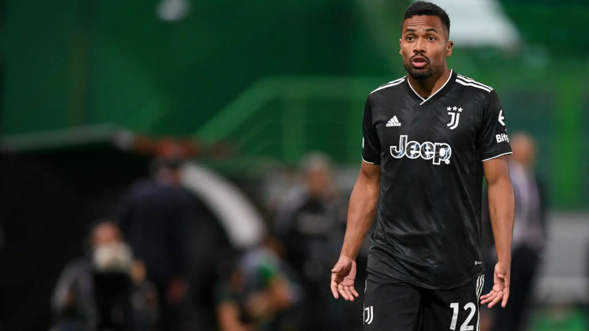 Alex Sandro: il difensore brasiliano ha firmato il rinnovo di contratto per un'altra stagione