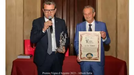 Antonio Faravelli premia Gian Marco Centinaio