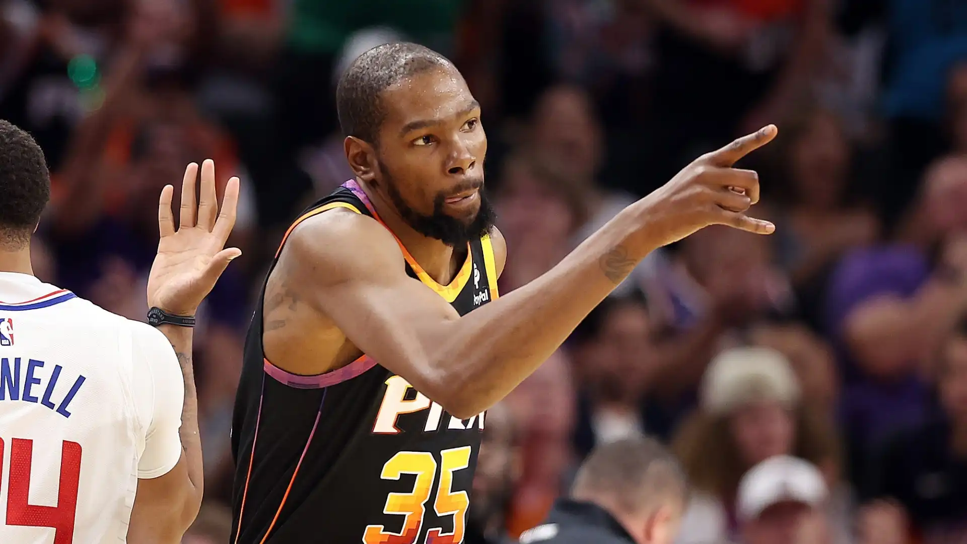 3	Kevin Durant, (Phoenix Suns): 44,1 milioni di dollari