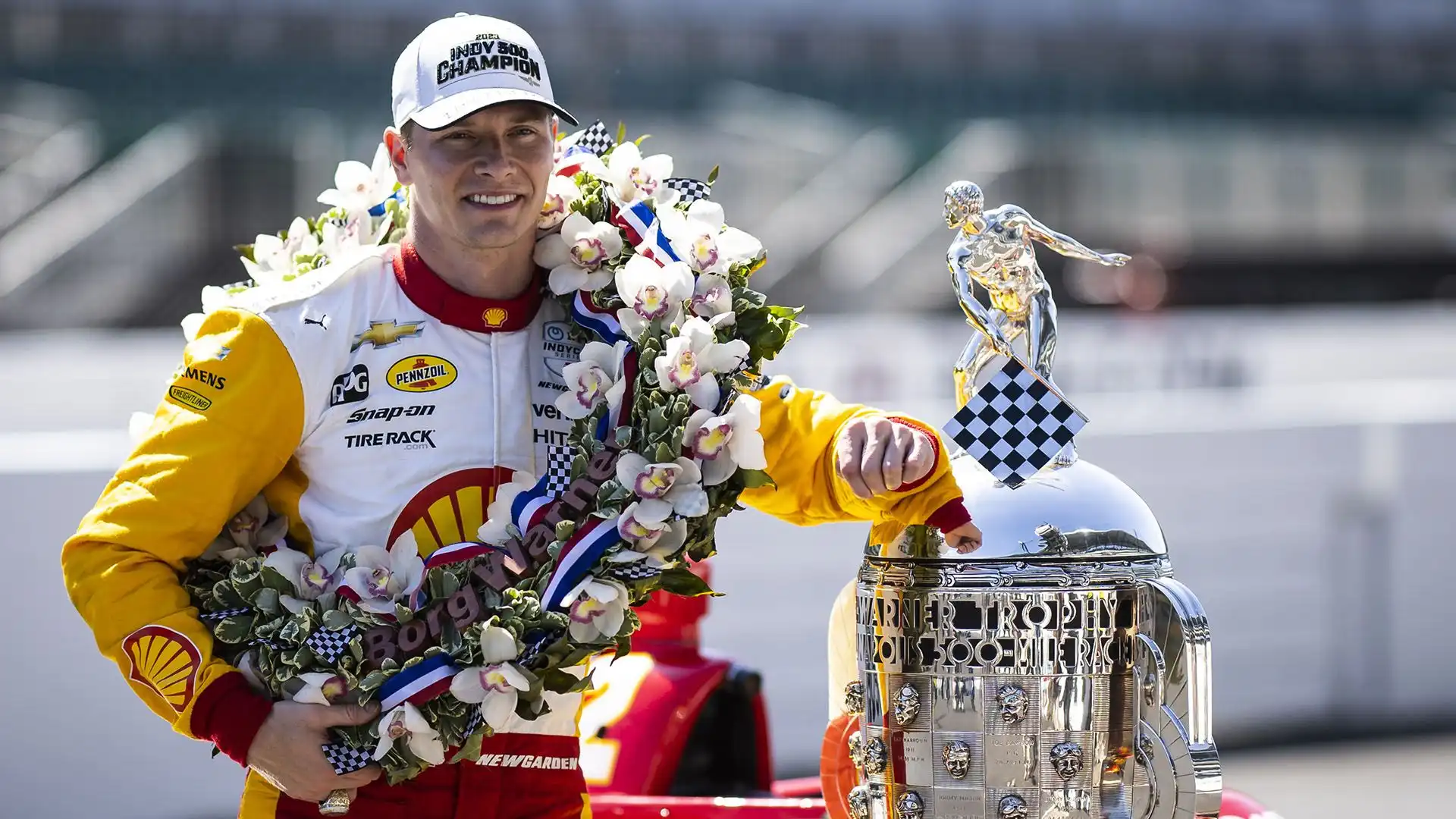 Il debutto nella IndyCar Series: Newgarden si fa notare con una guida audace e talentuosa.
