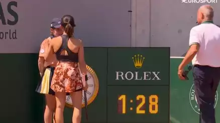 Roland Garros: colpisce la ball girl, tennista squalificata. Guarda il video