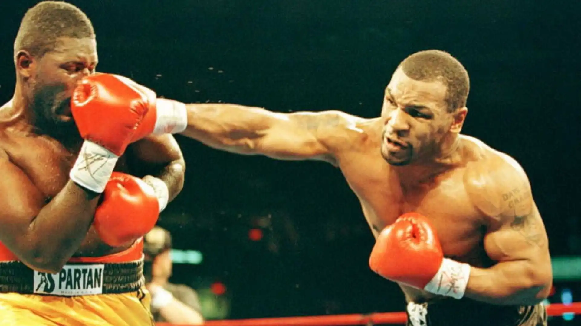1990: Mike Tyson (pugilato), guadagni totali stimati 28,6 milioni di dollari