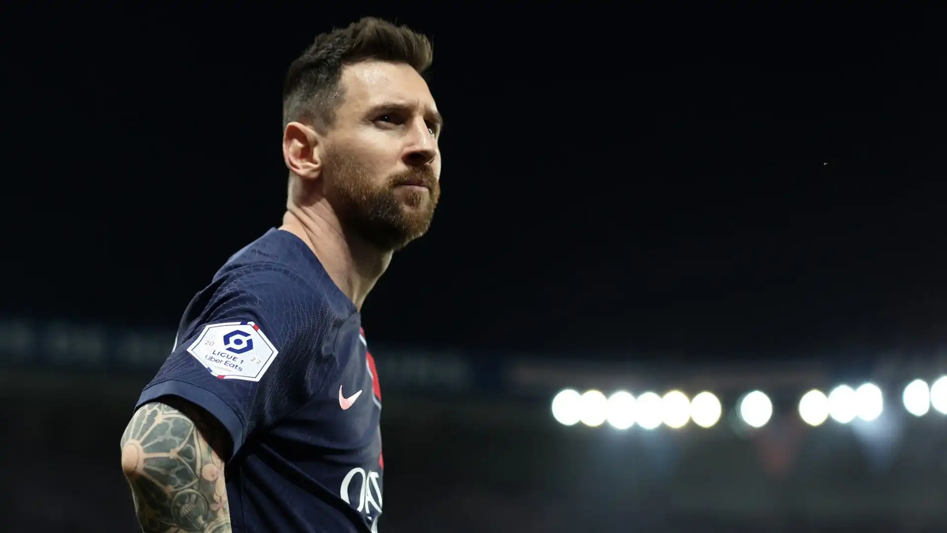 Lionel Messi. La priorità dell'argentino è quella di tornare al Barcellona ma, qualora la trattativa non si concretizzasse, l'Al Hilal sarebbe pronto ad ingaggiare il campione