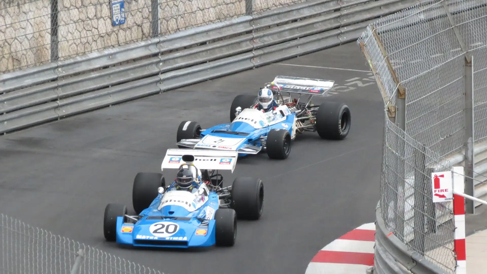 Un fulmine bianco e azzurro sulle piste di Formula 1 (ph. Moreno Galimberti)
