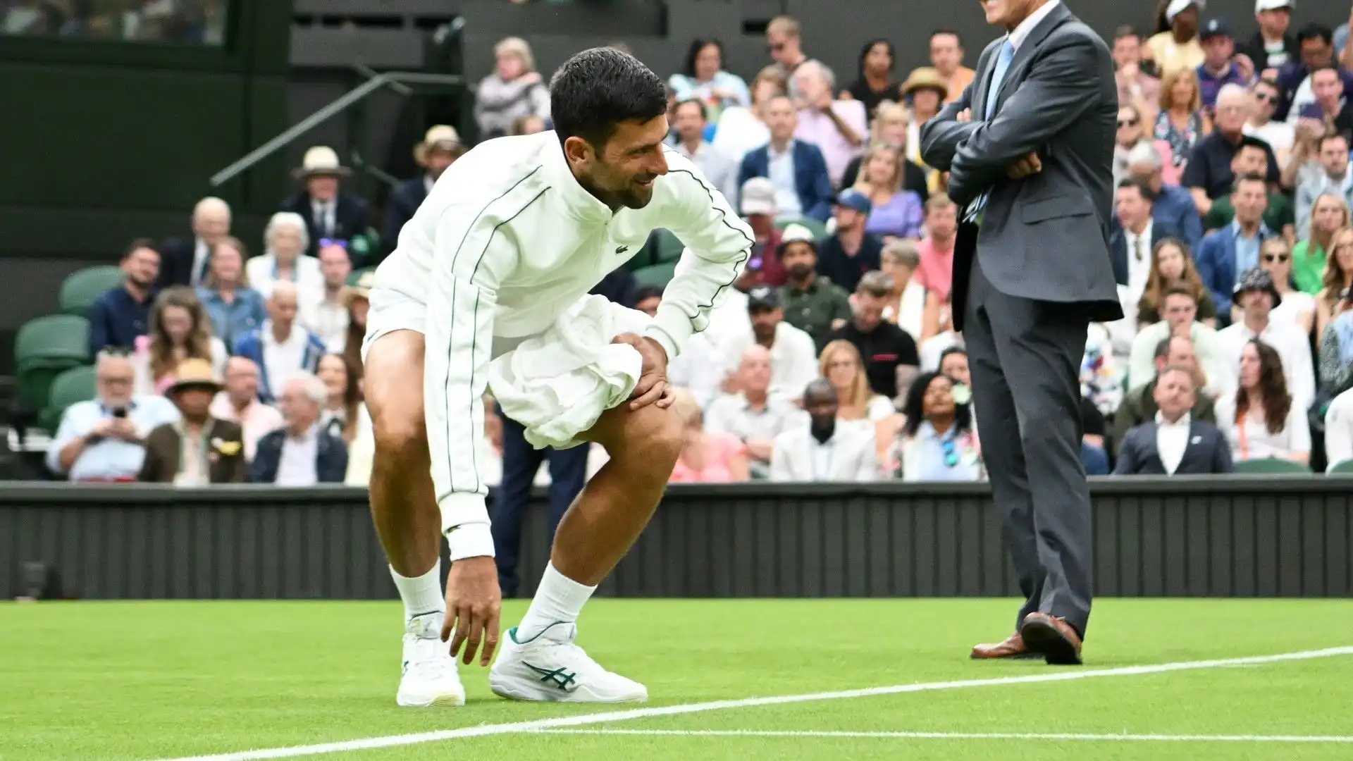 Djokovic si è anche impegnato nel suo lavoretto