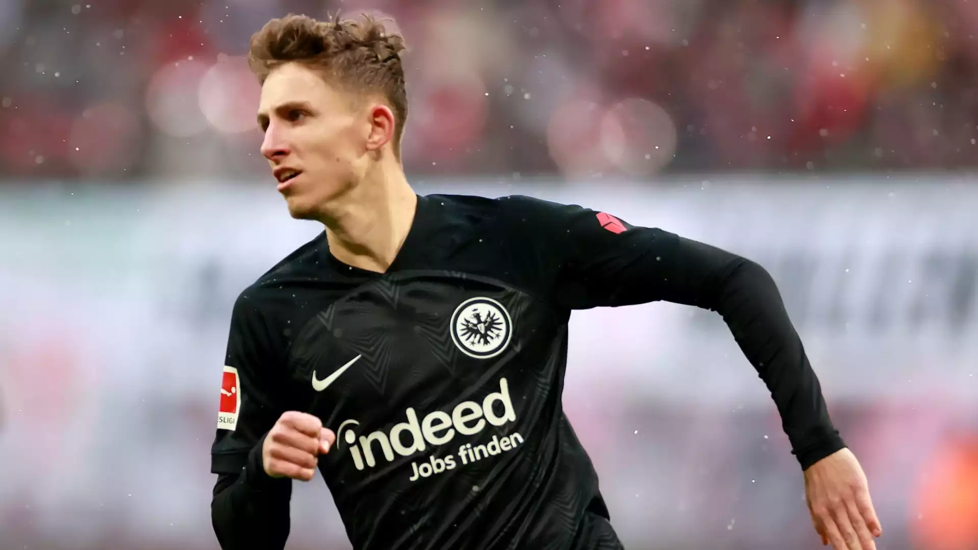 Jesper Lindstrom (Eintracht Francoforte): è il nome delle ultime ore. Accostato anche al Milan, costa 35 milioni di euro. Nasce come ala sinistra ma può giocare in tutte le posizioni in attacco, è veloce e abile nel dribbling