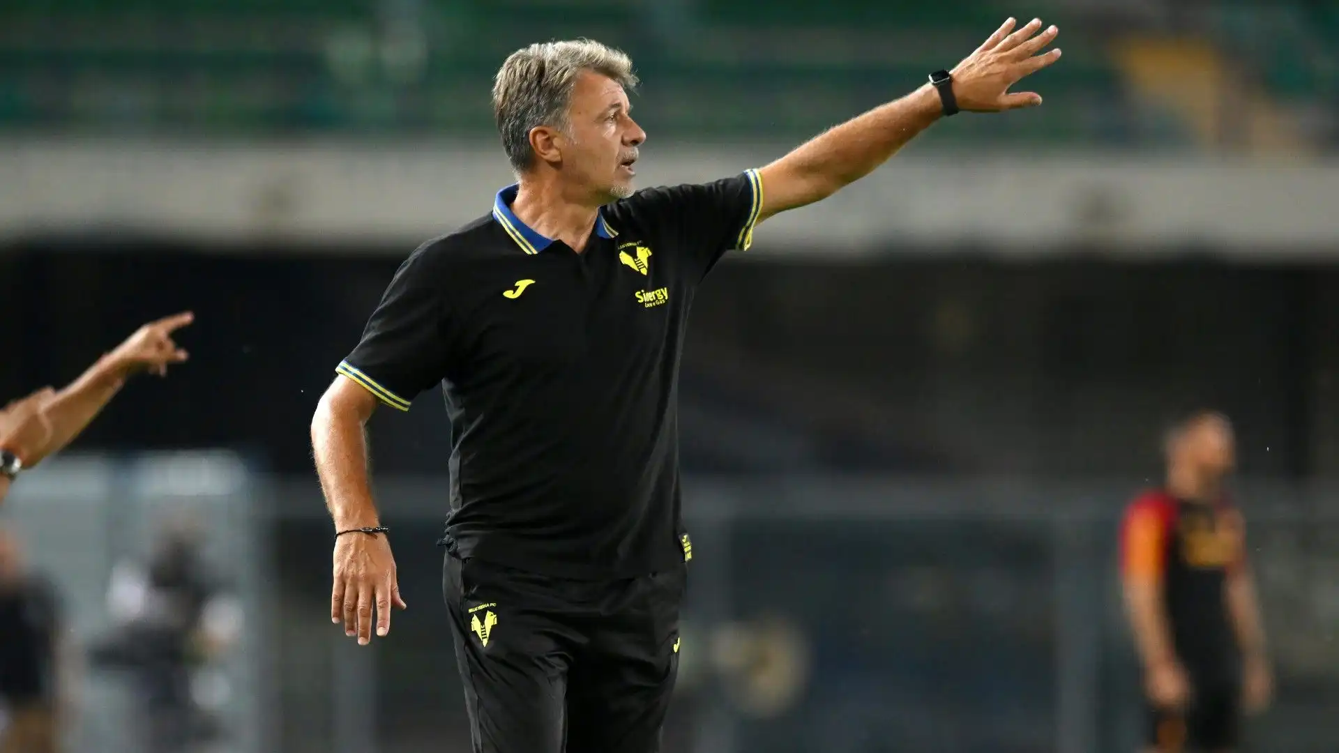 L'Hellas Verona ha sconfitto i giallorossi con il risultato di 2-1