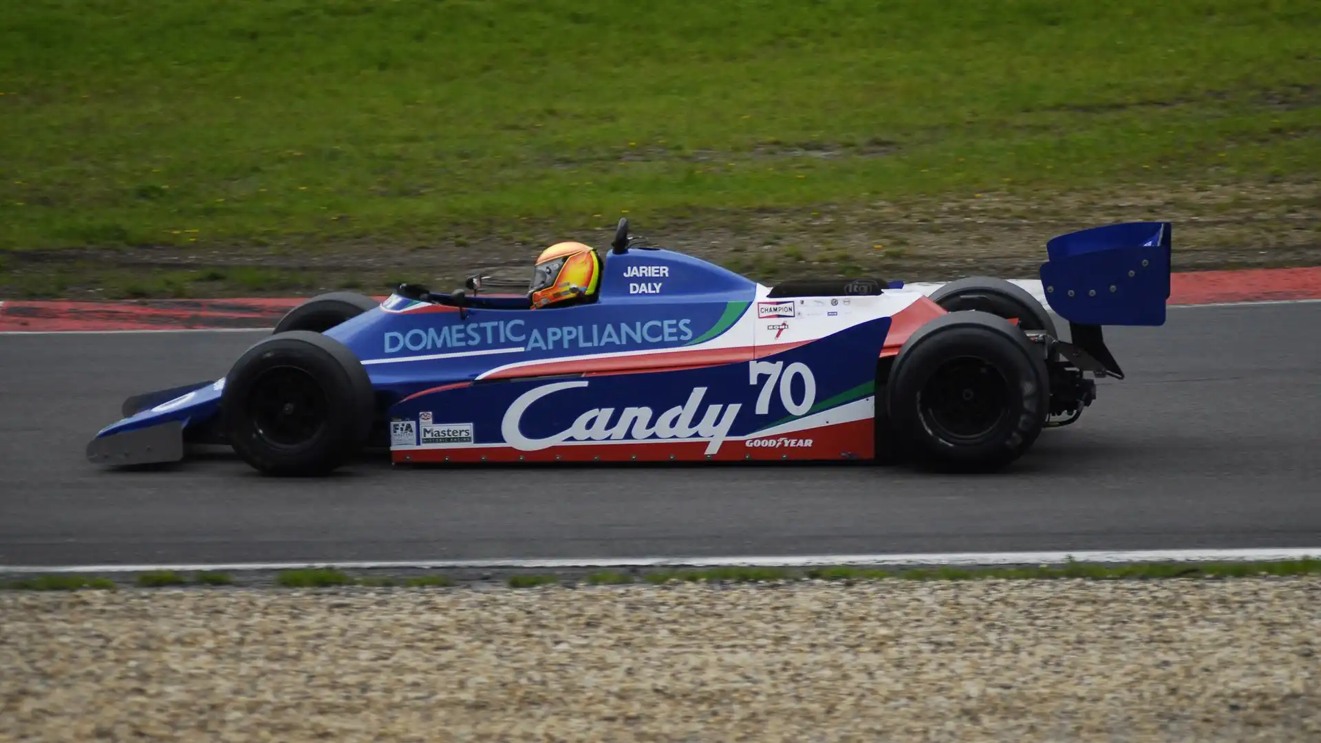 In anni più recenti corse per Tyrrell anche Derek Daly