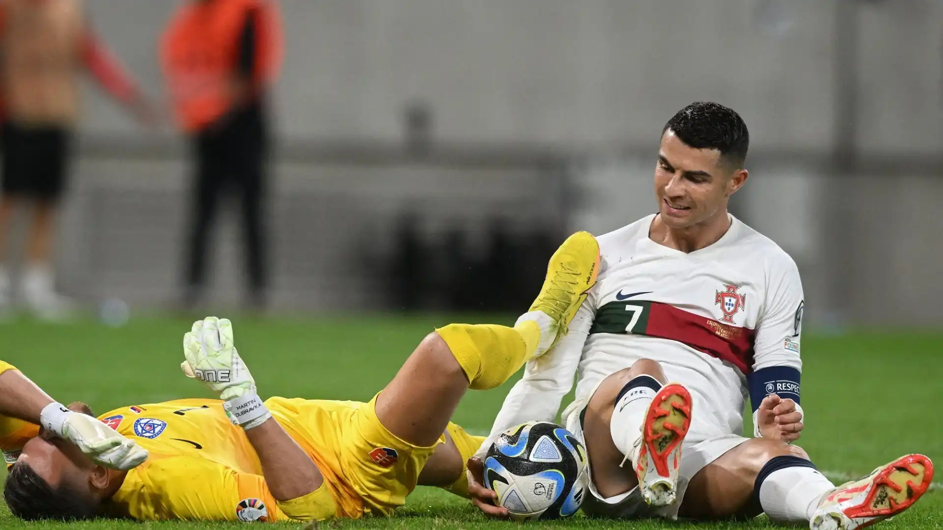 Nel secondo tempo Ronaldo è stato protagonista di un intervento troppo duro su Dubravka
