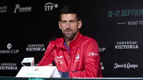 Jannik Sinner e Carlos Alcaraz sotto accusa: Novak Djokovic dice la sua
