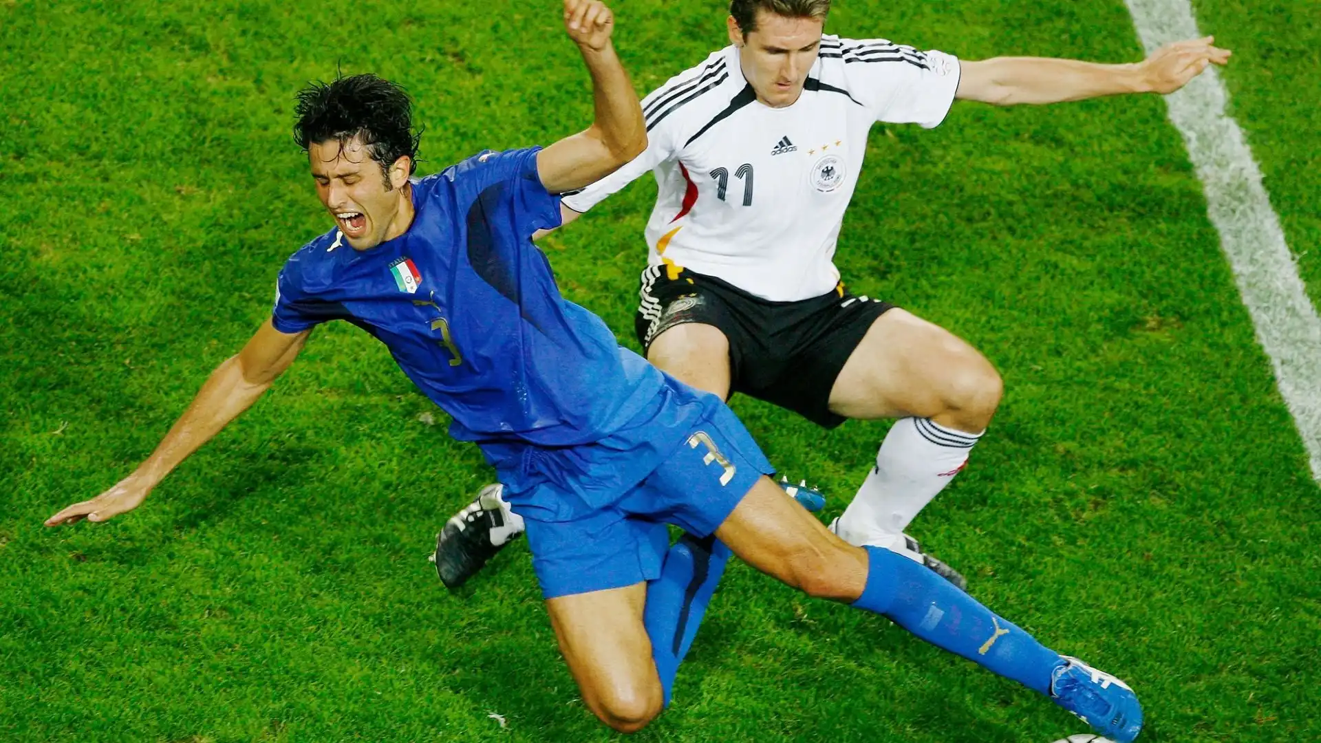 In finale contro la Francia realizzò il quinto e ultimo rigore dell'Italia, decisivo per la conquista della Coppa del Mondo