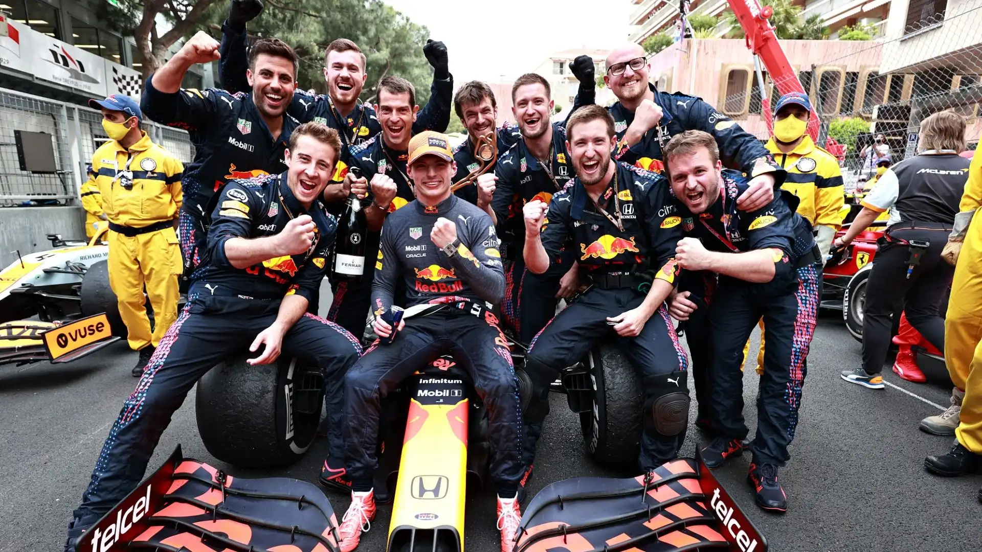 Dal 2017 è pilota ufficiale del team Red Bull: da allora ha vinto 47 Gran Premi