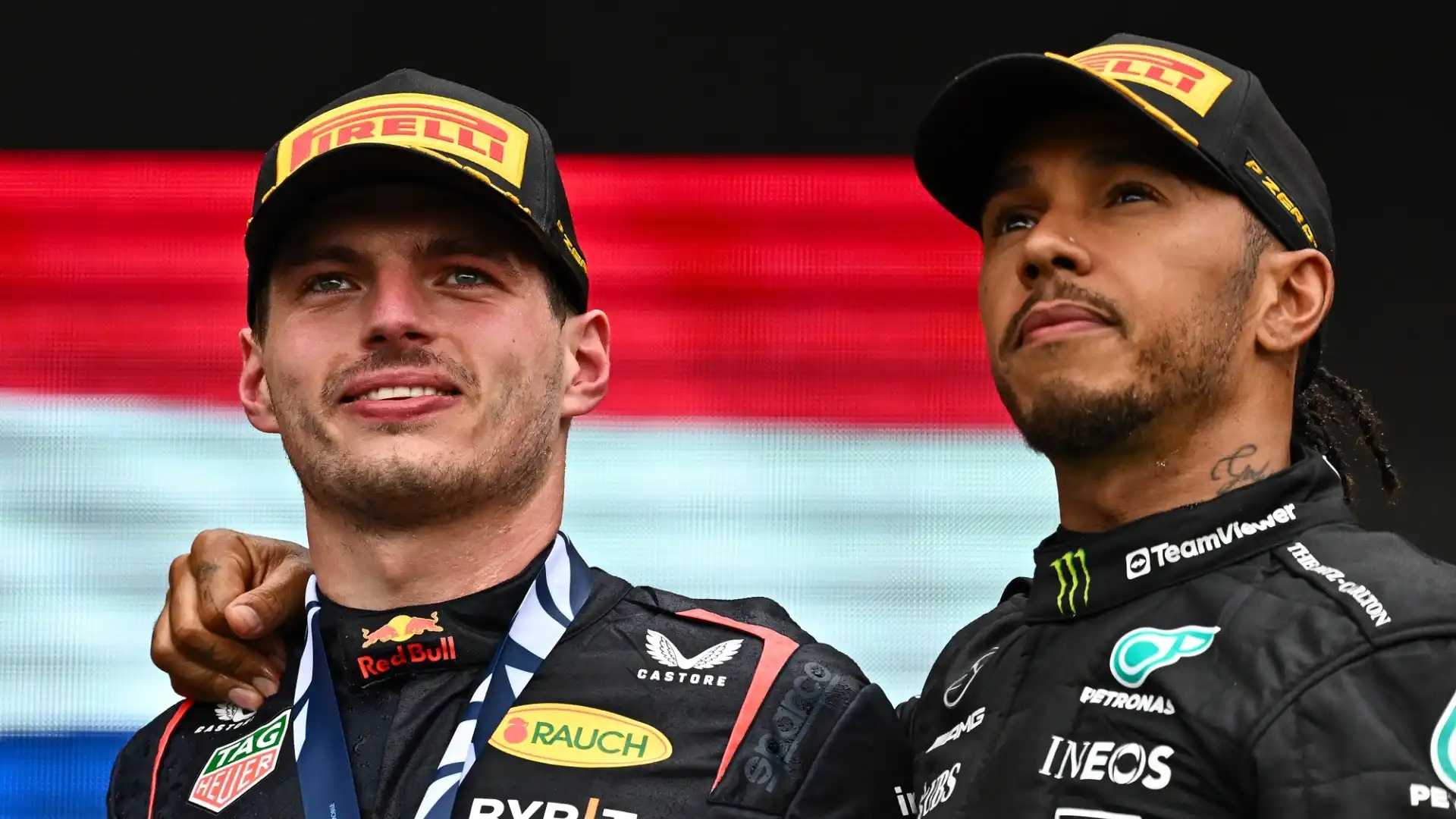 Vettel ha anche confrontato Hamilton a Verstappen: "Lewis ha dimostrato in passato di essere il migliore, ma Max sta facendo qualcosa che nessuno ha mai fatto prima"