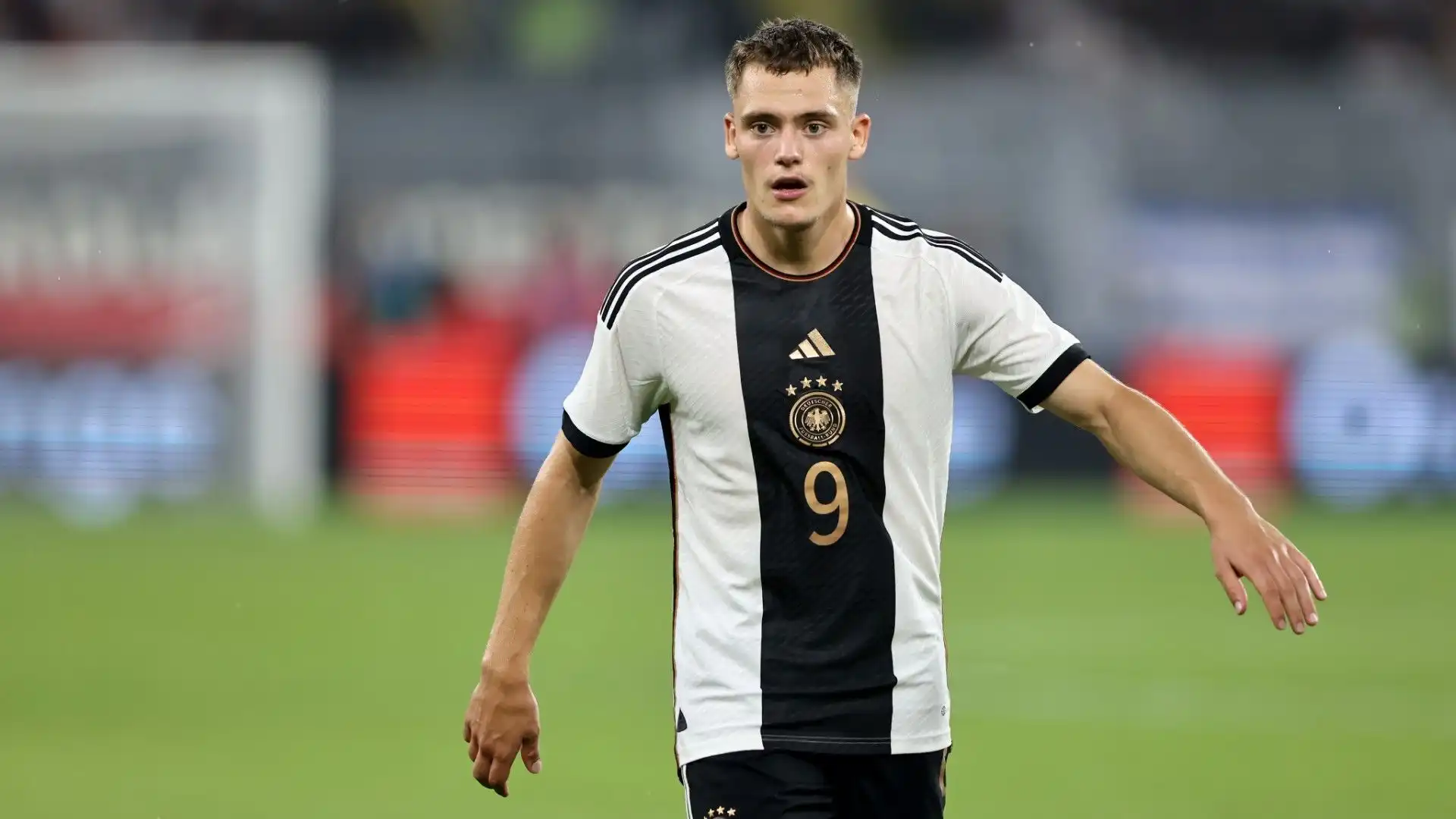 Il club tedesco sarà disposto a trattare la cessione del calciatore solo a fronte di un'offerta molto importante