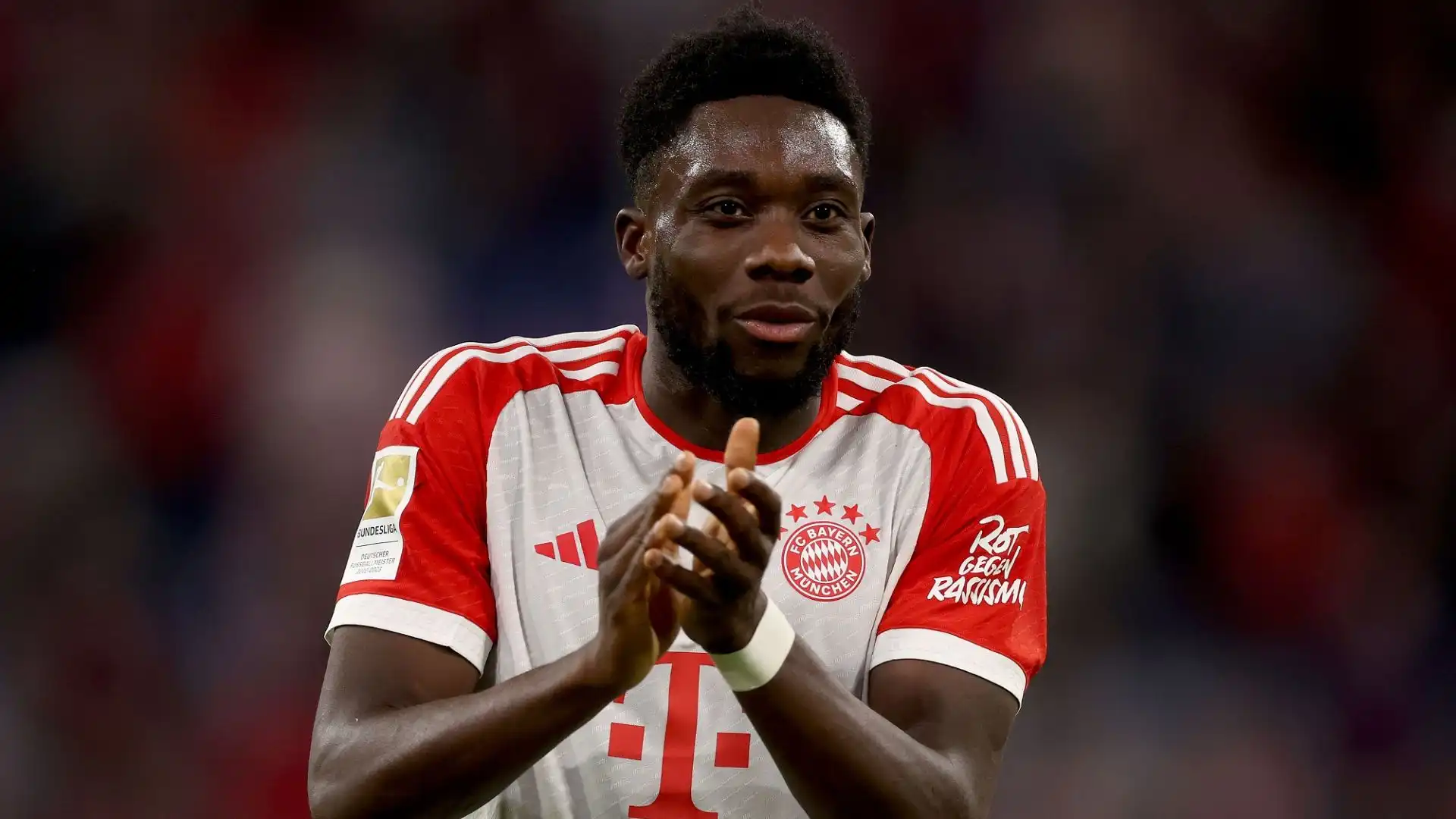 Il Bayern e il tecnico Tuchel vogliono convincere Alphonso Davies e gli altri top player che il progetto del club bavarese è ancora più che valido