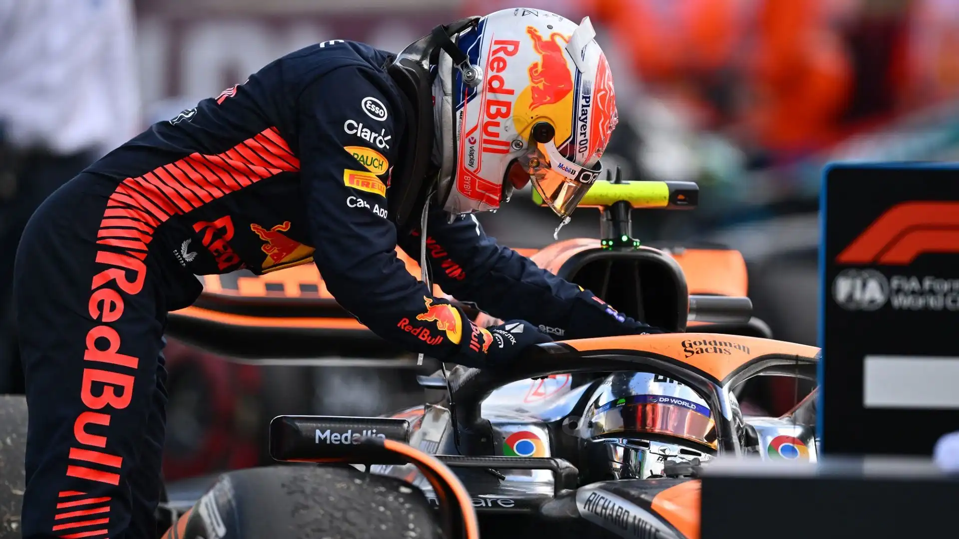 "La McLaren ha fatto passi da gigante durante l'anno", ha detto Verstappen