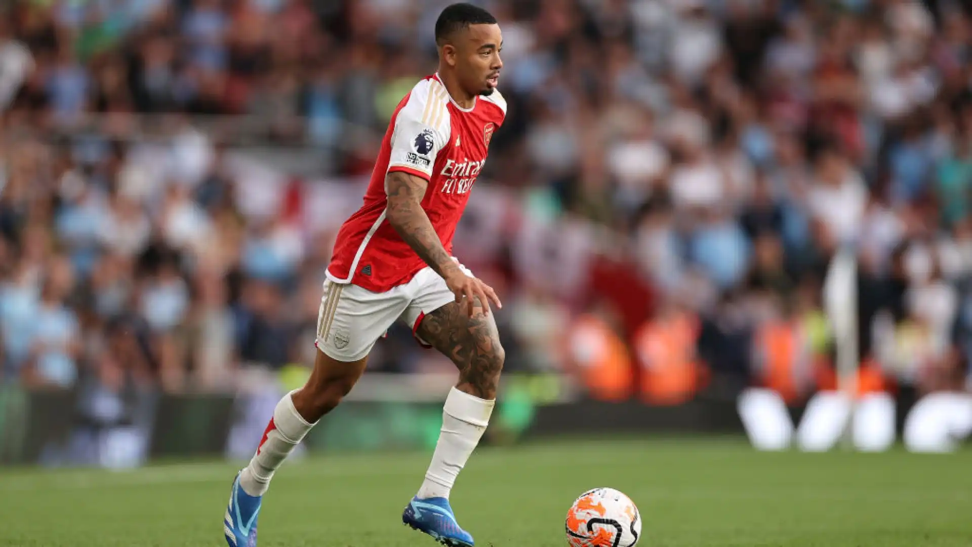 Secondo le indiscrezioni riportate da Inter Live, i Gunners potrebbero offrire in cambio il brasiliano Gabriel Jesus, attaccante brasiliano ex City, all'Arsenal dal 2022