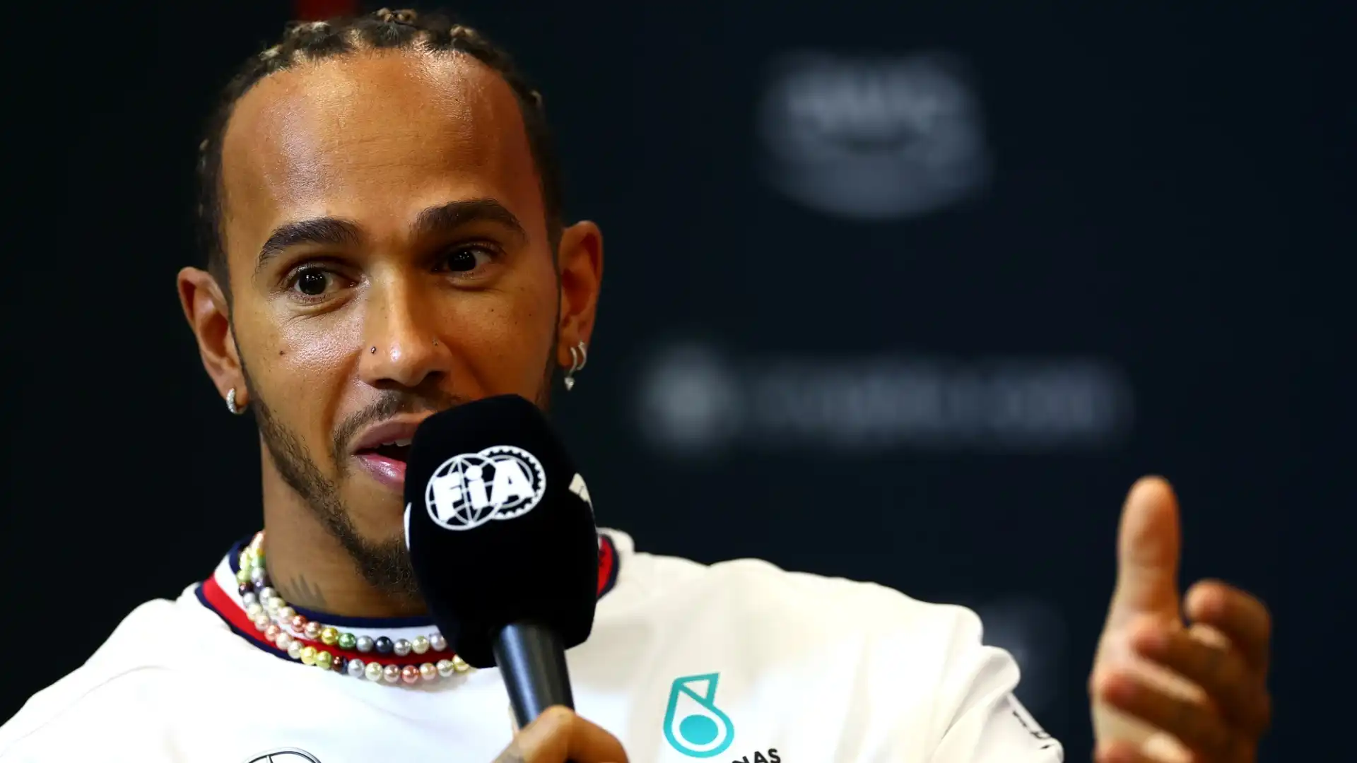 Lewis Hamilton non ha rinunciato ad una frecciata a Max Verstappen nella conferenza stampa del Gp degli Stati Uniti ad Austin