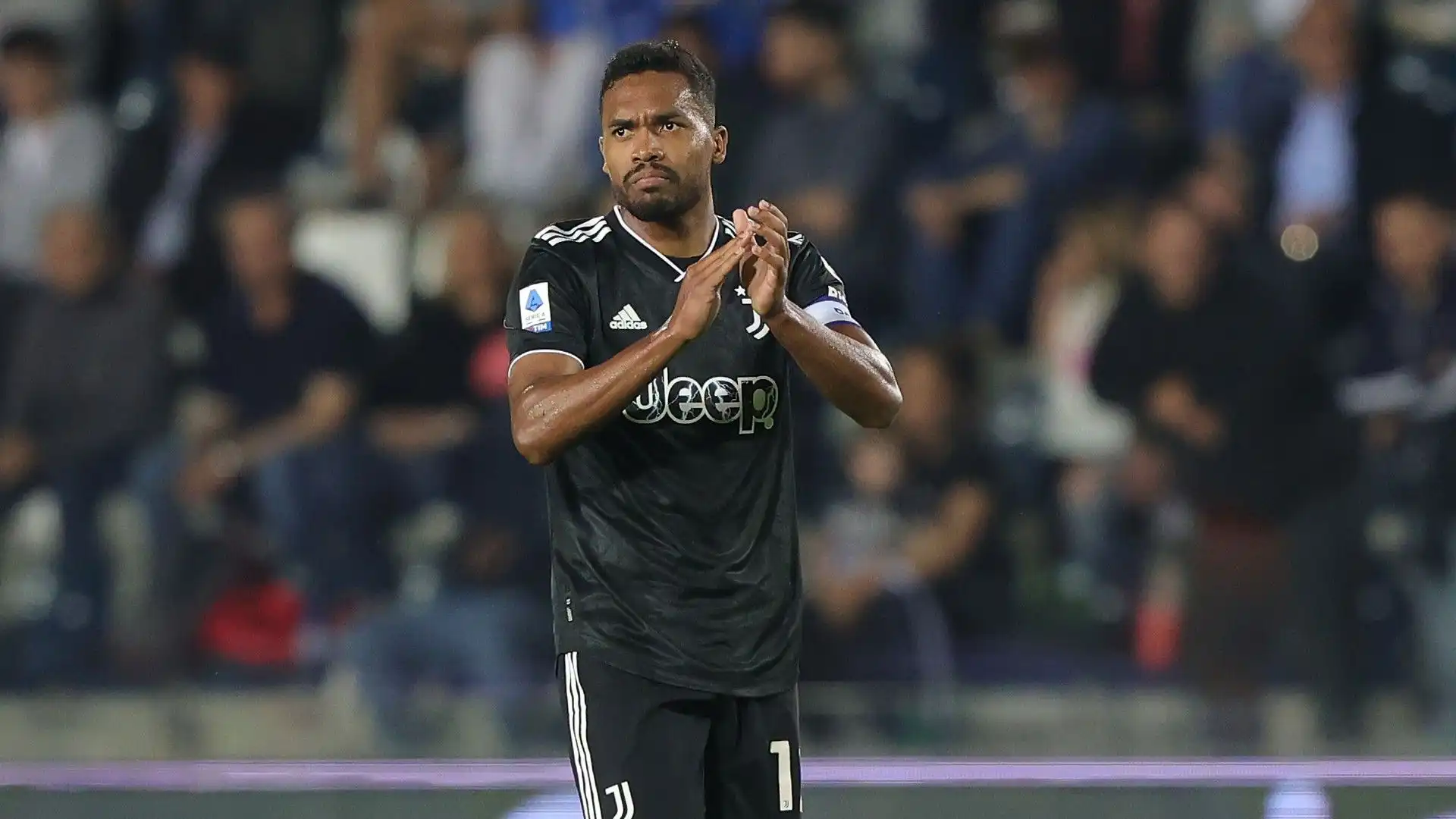 Alex Sandro ne avrà ancora per un po': dovrebbe tornare contro il Cagliari (11 novembre)