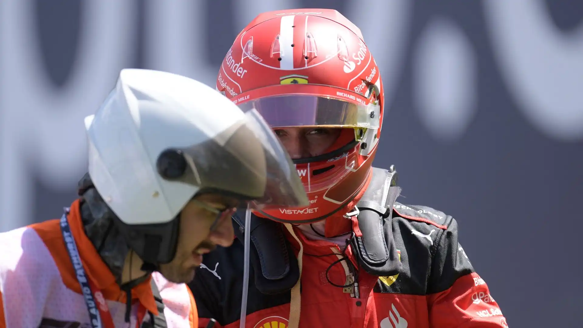 La sua Ferrari ha avuto un problema tecnico, e la gara del monegasco è finita ancora prima di iniziare