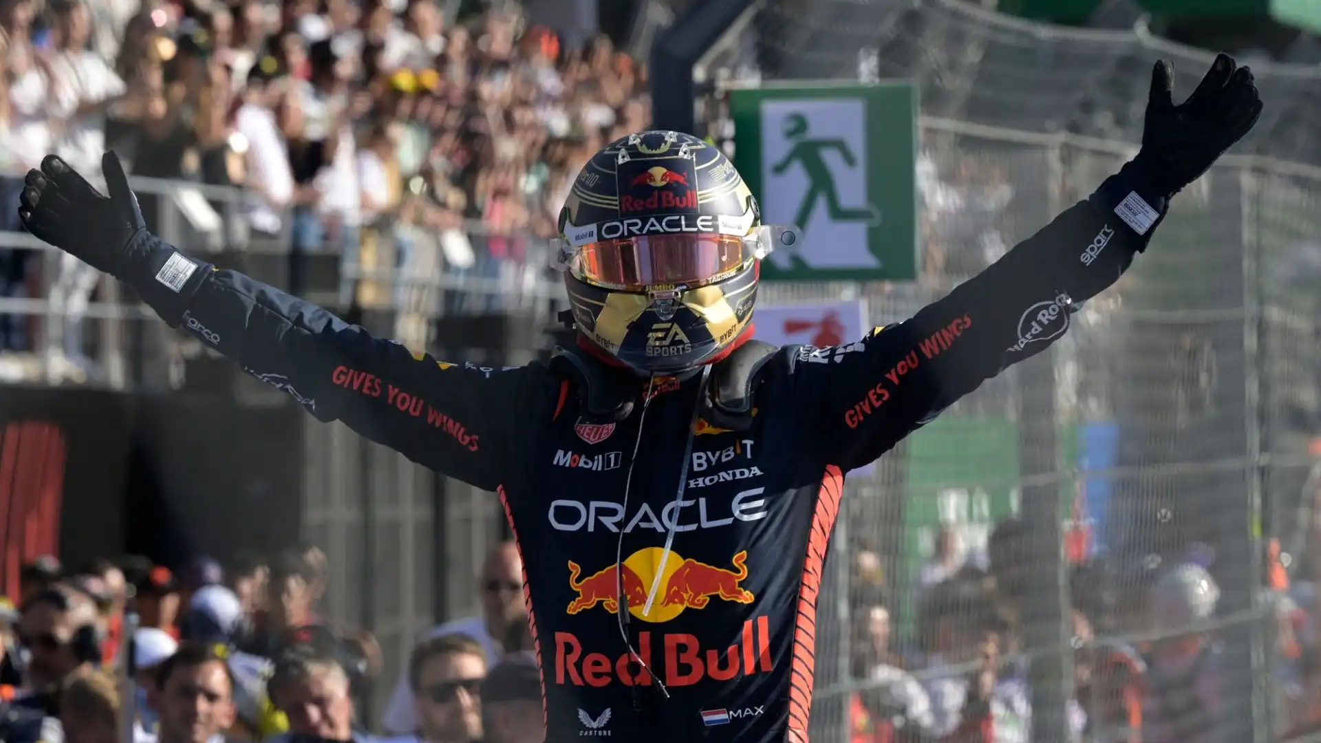 Sergio Perez ha un contratto in scadenza nel 2024 e la sua posizione come pilota della Red Bull resta sempre in bilico