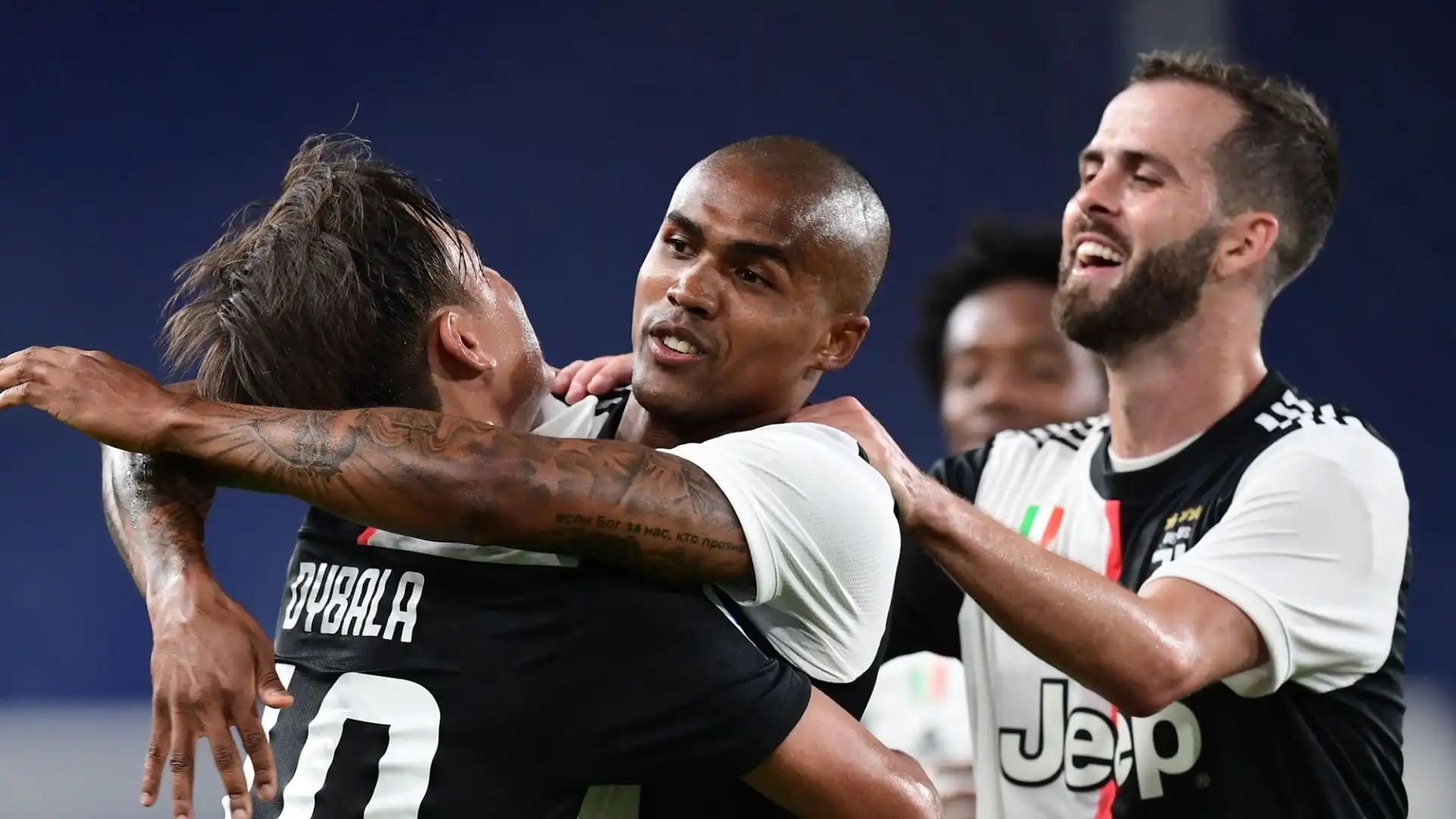 Douglas Costa vuole aiutare la Juve per i prossimi mesi: potrebbe essere un'arma in più per lo scudetto