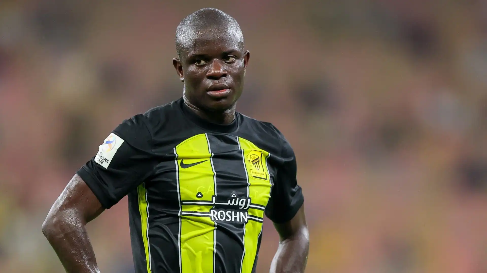 8- Il campione dell'Al Ittihad N'Golo Kanté è pagato 25 milioni di euro all'anno