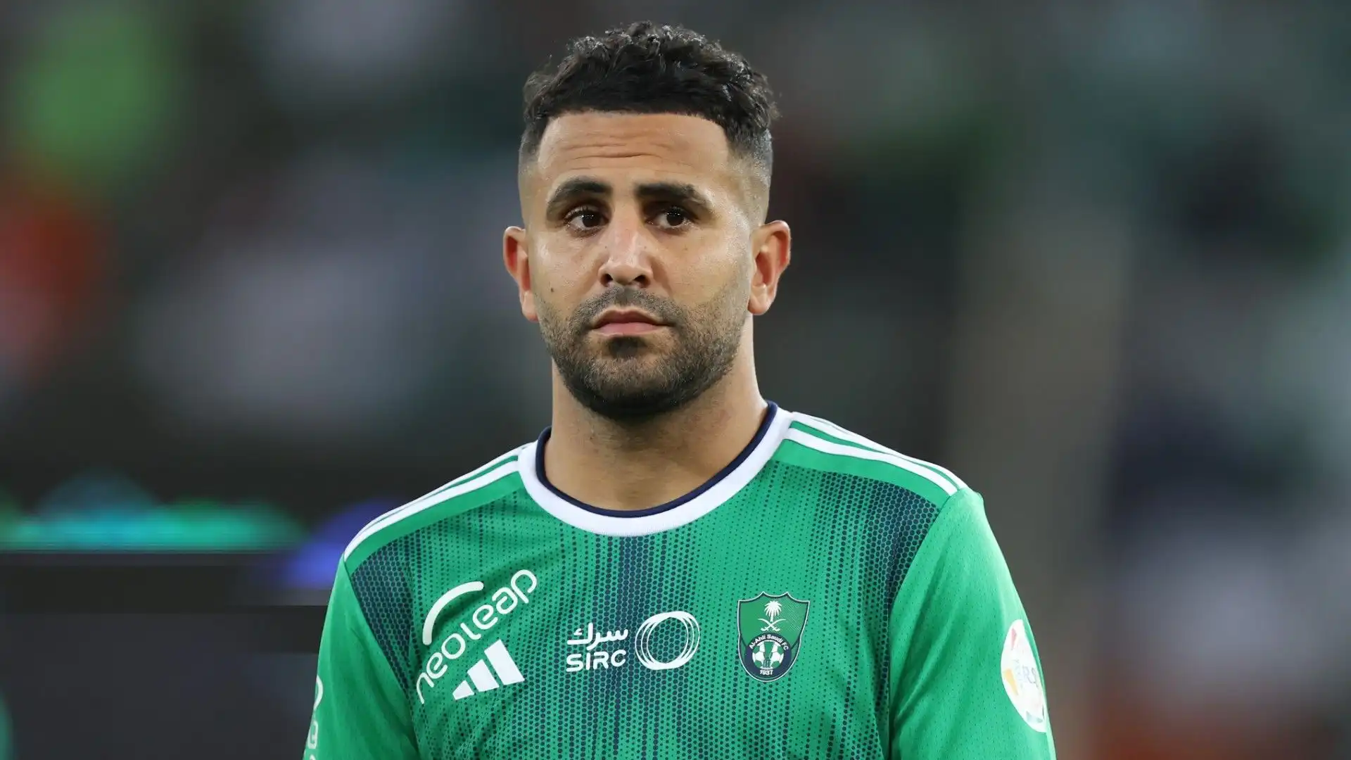 4- In estate è passato all'Al-Ahli: il veloce algerino Riyad Mahrez guadagna 52,2 milioni di euro all'anno