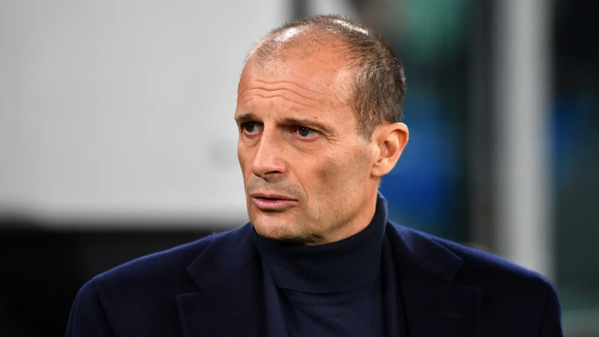 Allegri ha chiesto un centrocampista di livello per rinforzare la rosa, e Giuntoli potrebbe scegliere un candidato in Serie A, invece che acquistare all'estero