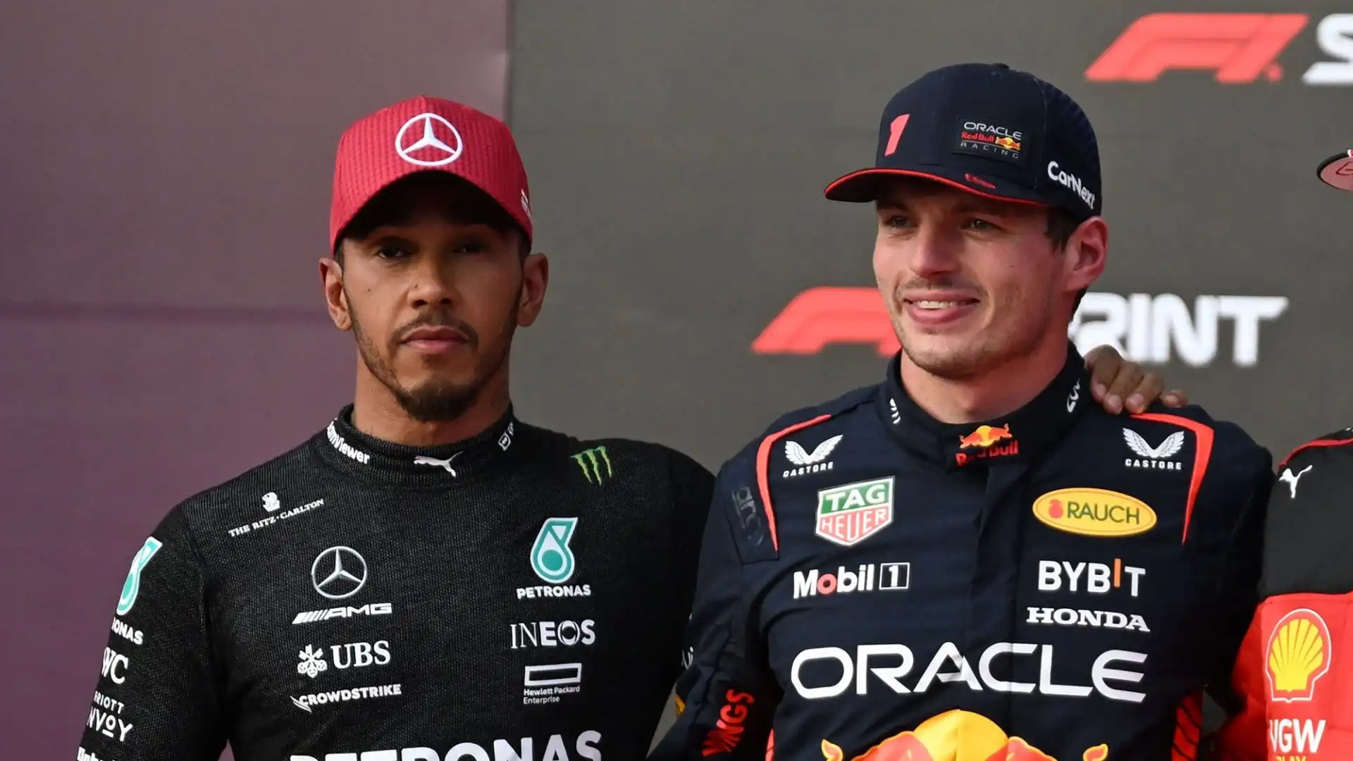 Hamilton vuole tornare a vincere e crede che gli ultimi anni siano stati importanti: "Ho imparato molto come pilota grazie alla sconfitta"