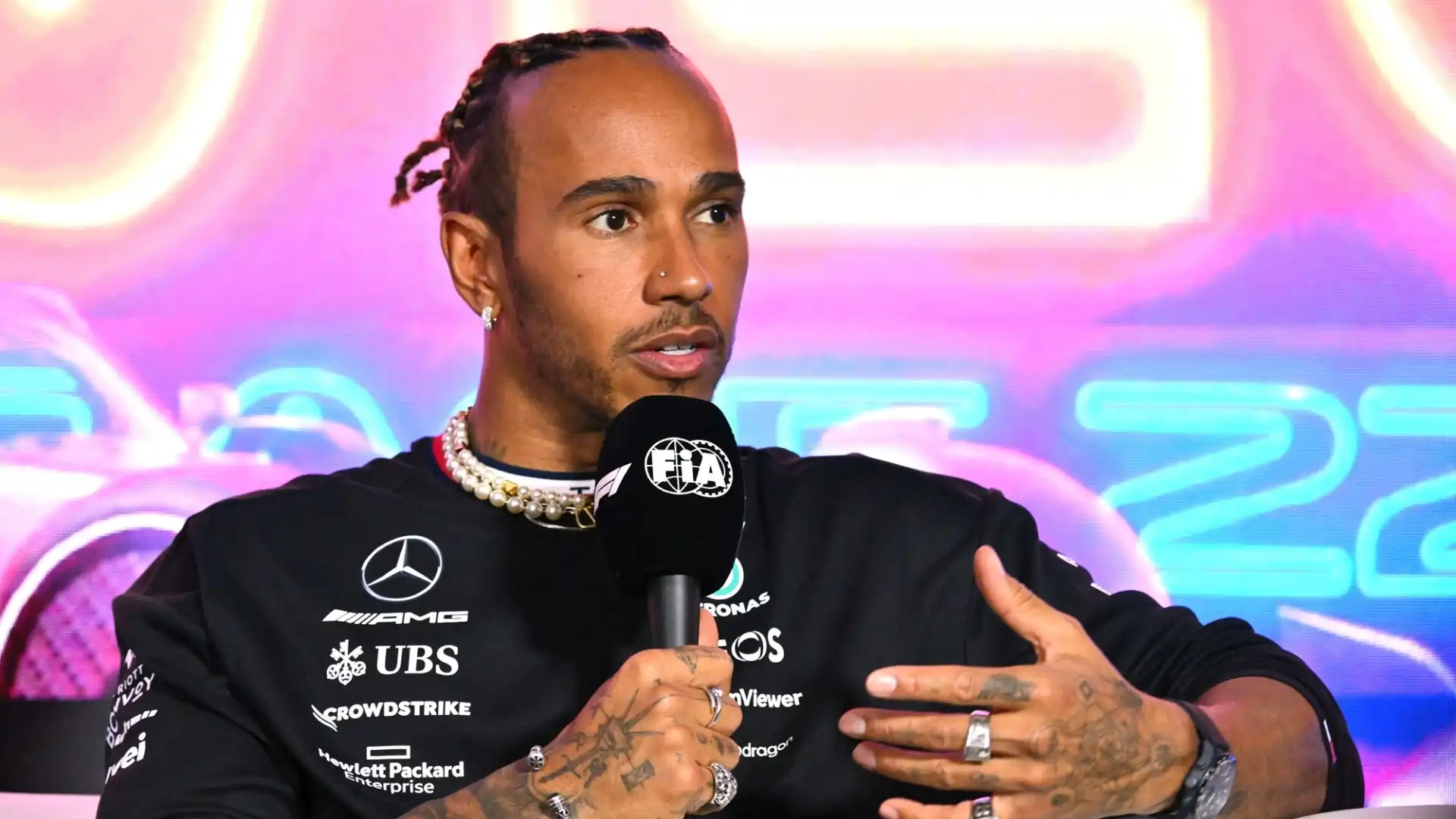 Lewis Hamilton è tornato a chiedere provvedimenti per limitare il dominio di un team rispetto agli altri in Formula 1
