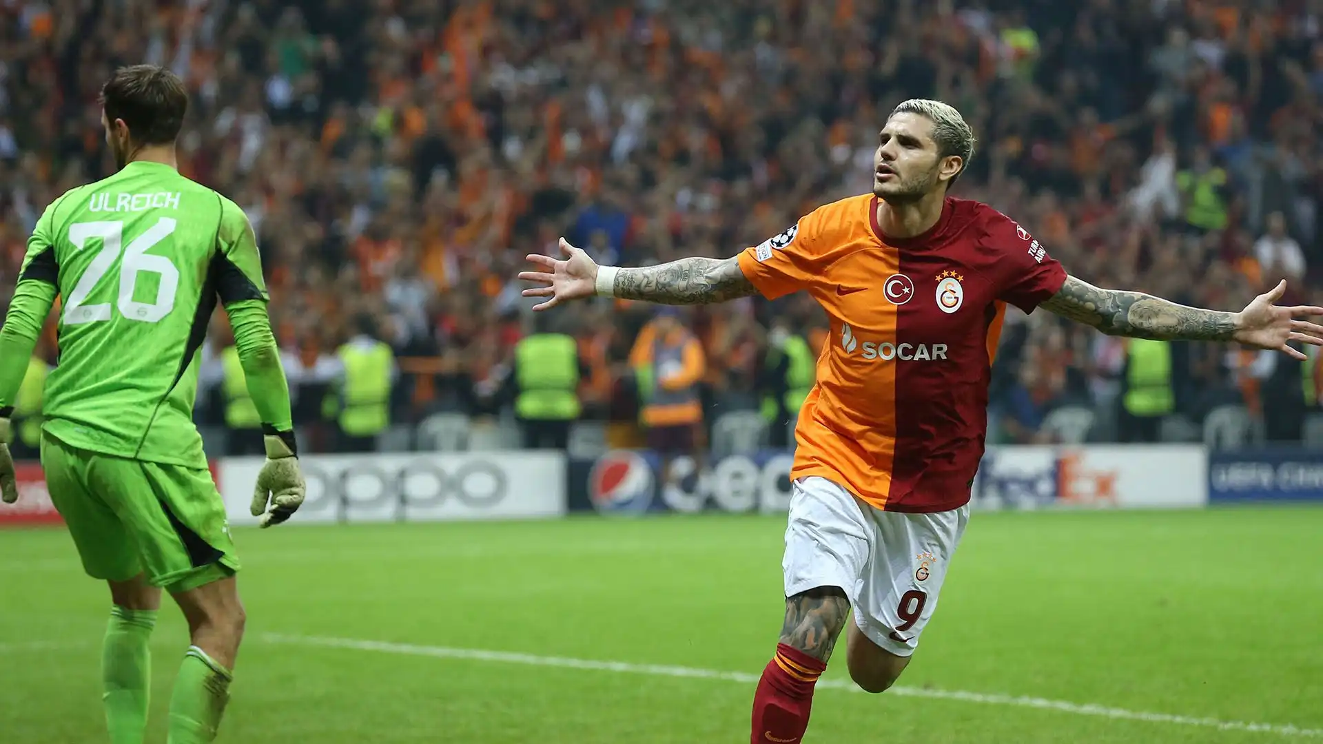 Con il Galatasaray ha finora collezionato 38 gol e 11 assist in 46 partite giocate