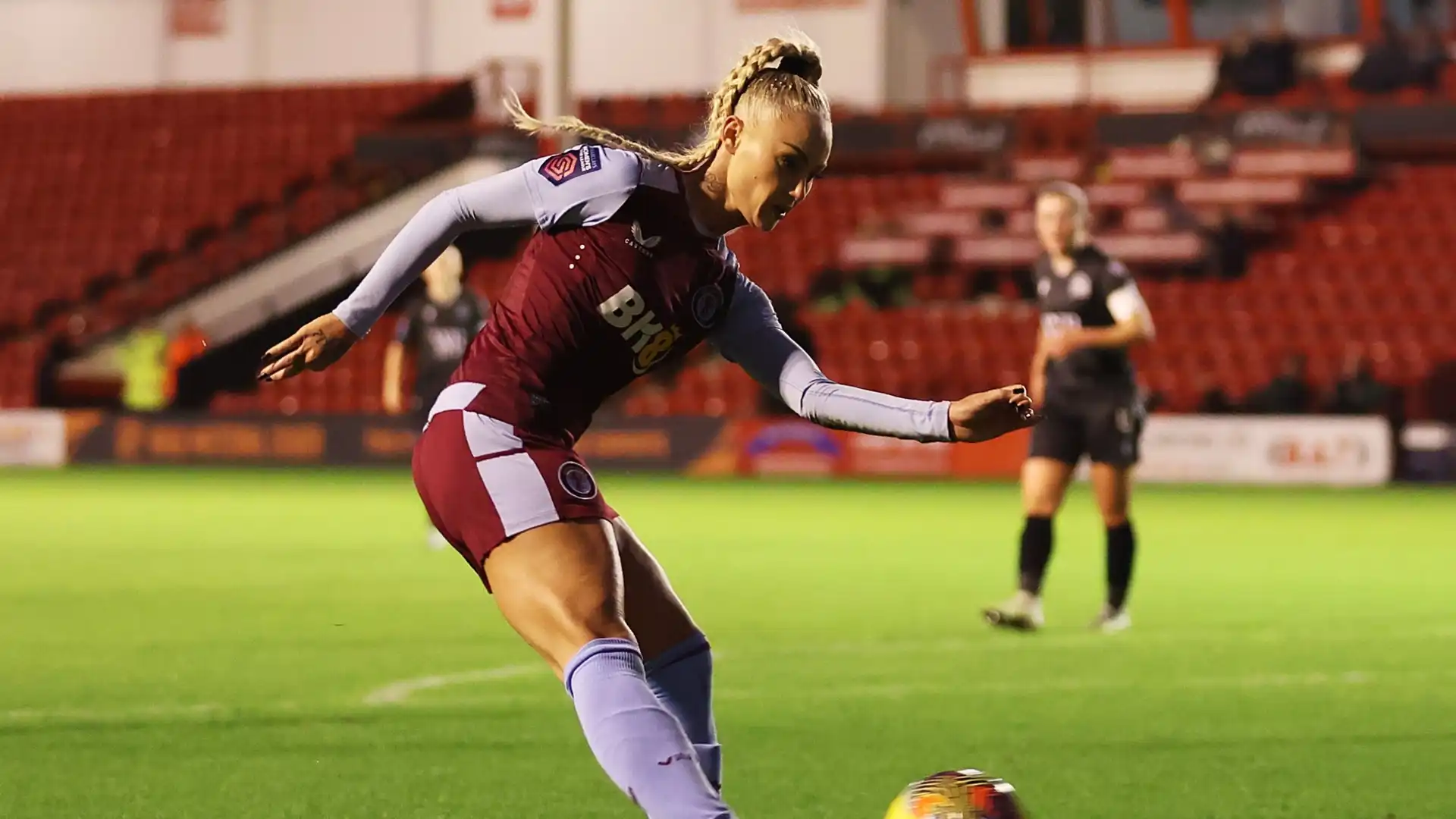 La stella dell'Aston Villa ha sorpreso i suoi tifosi durante la partita contro il Blackburn Rovers