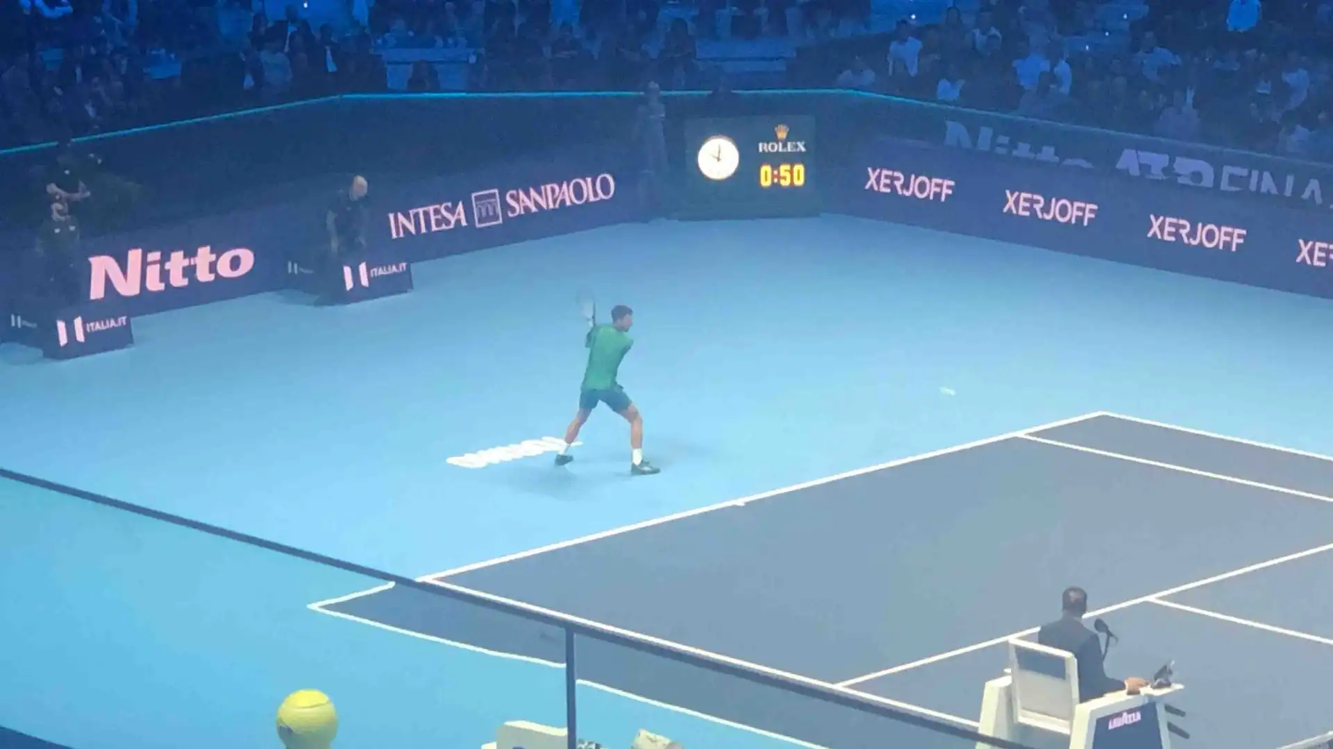 Novak Djokovic è stato sconfitto da Jannik Sinner nella semifinale degli Australian Open.