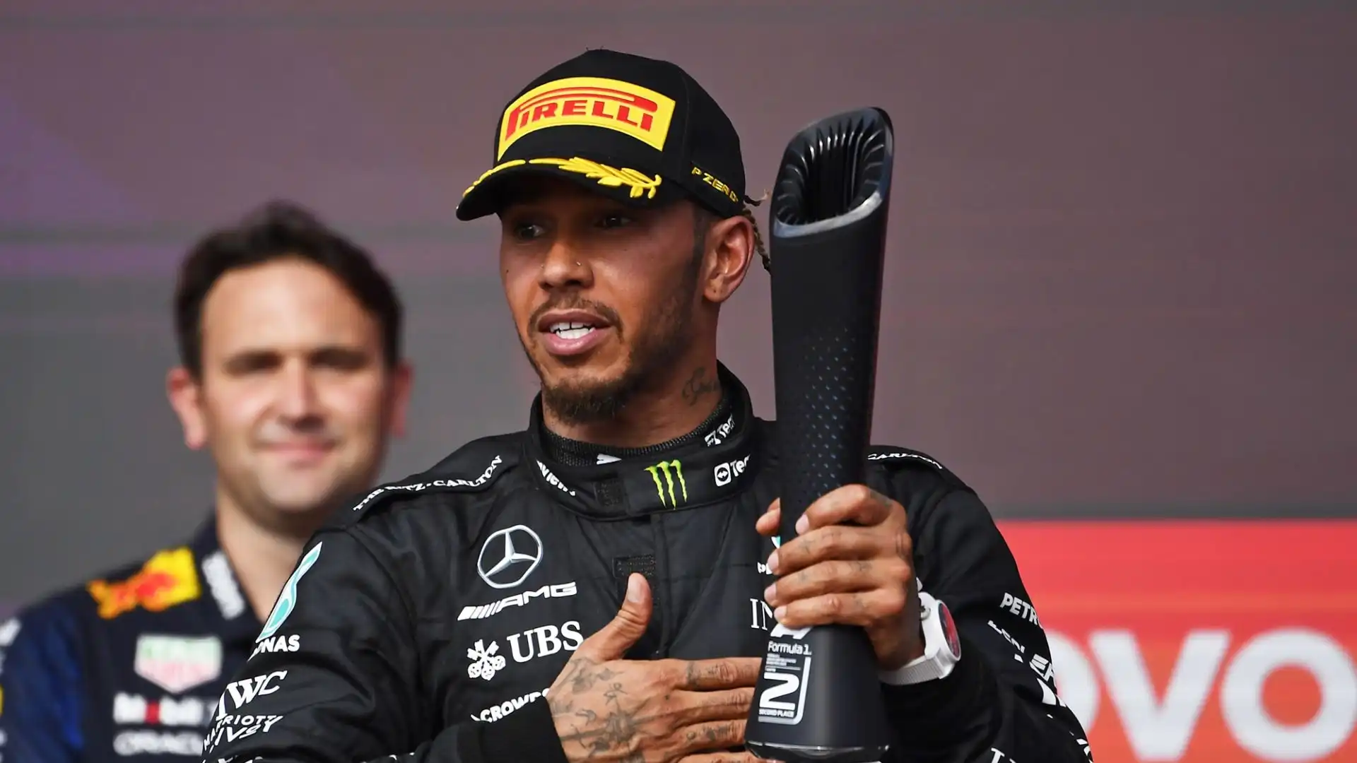 Hamilton era pronto ad affiancare Max Verstappen alla Red Bull nel 2024: "I contatti si sono verificati in maggio a ridosso del weekend di Monaco".