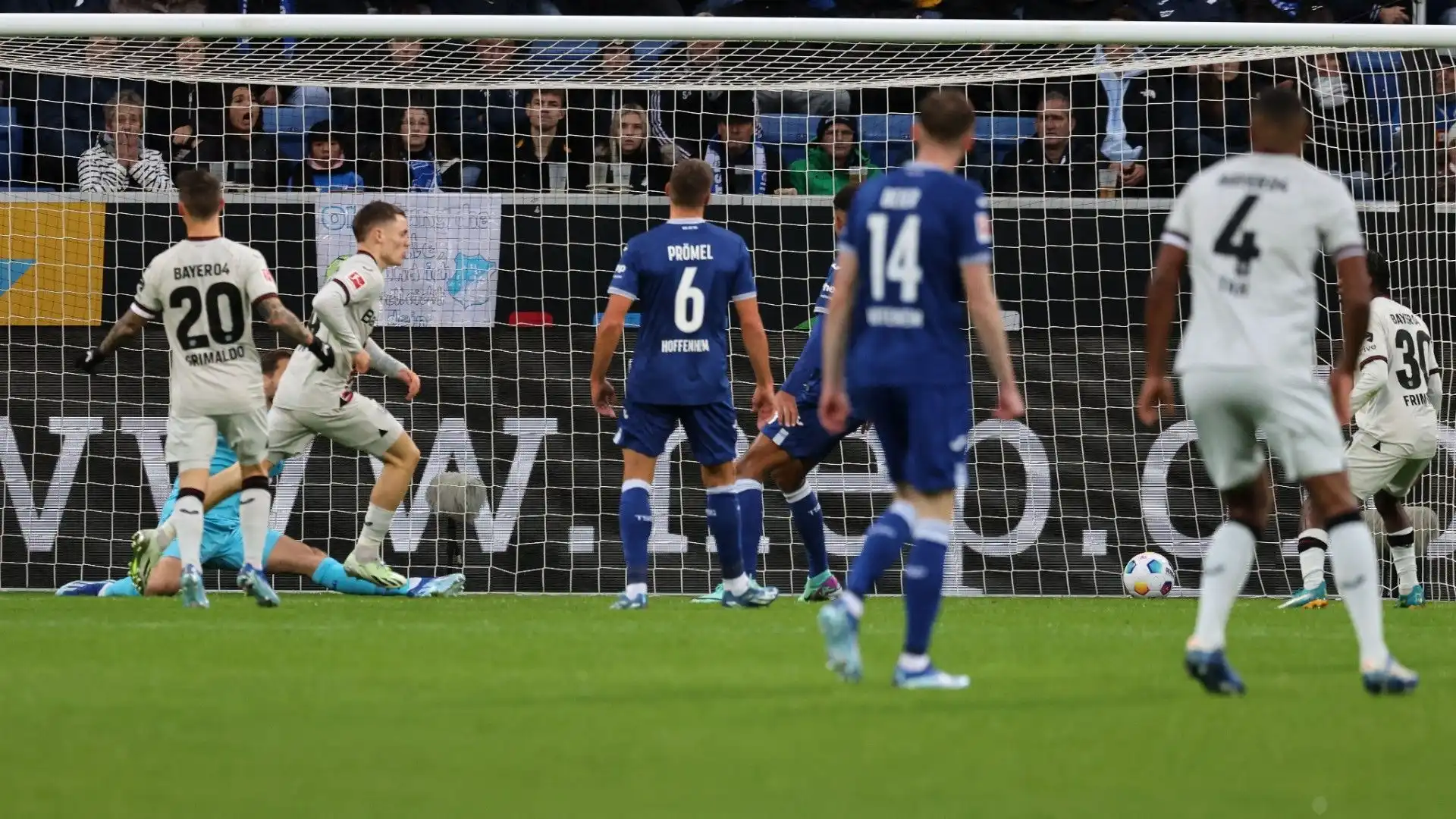 Il calciatore sta bene a Leverkusen: non ha fretta di trasferirsi