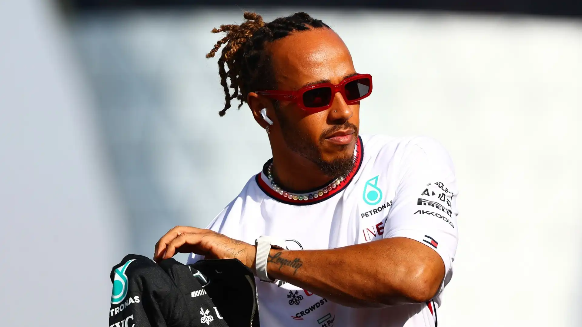Il secondo posto nella classifica costruttori non consola affatto il pilota della Mercedes Lewis Hamilton