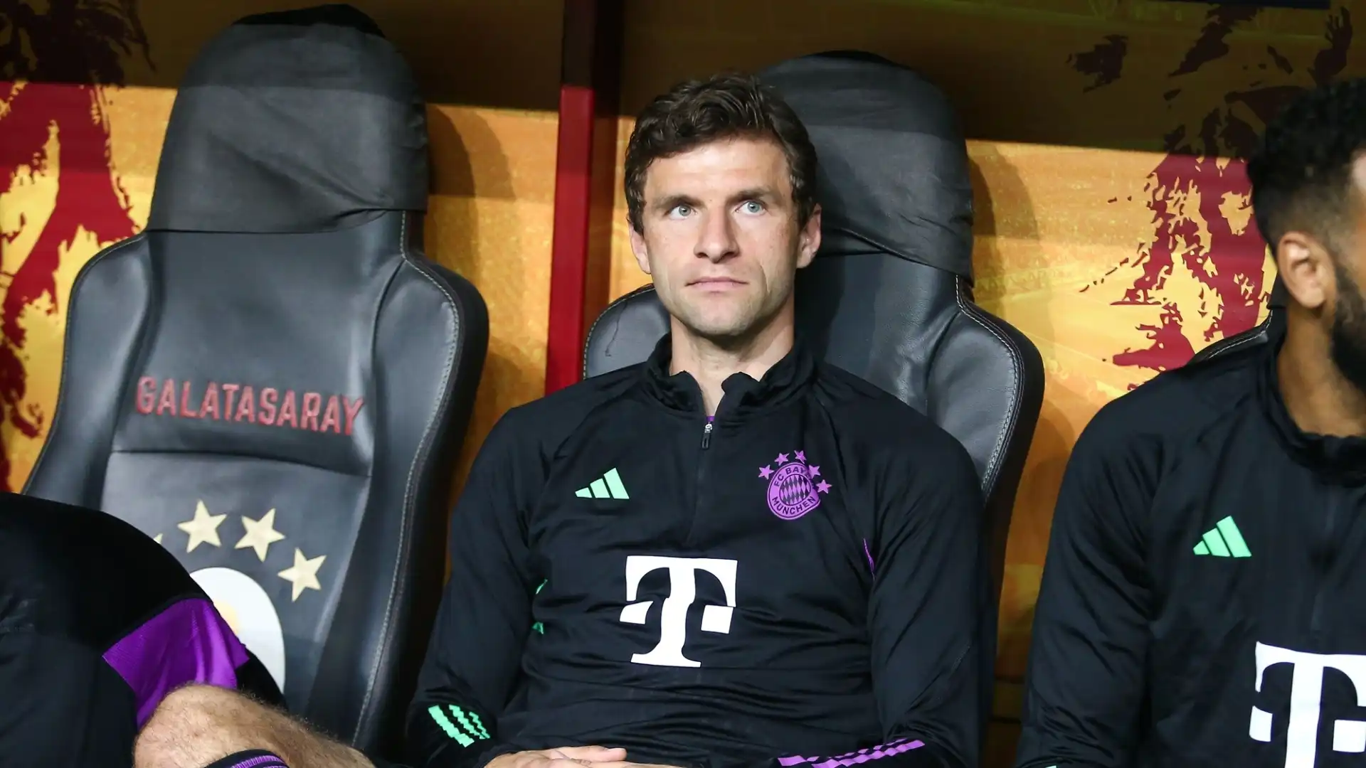 I campioni di Germania sono al lavoro anche per il rinnovo di Thomas Müller