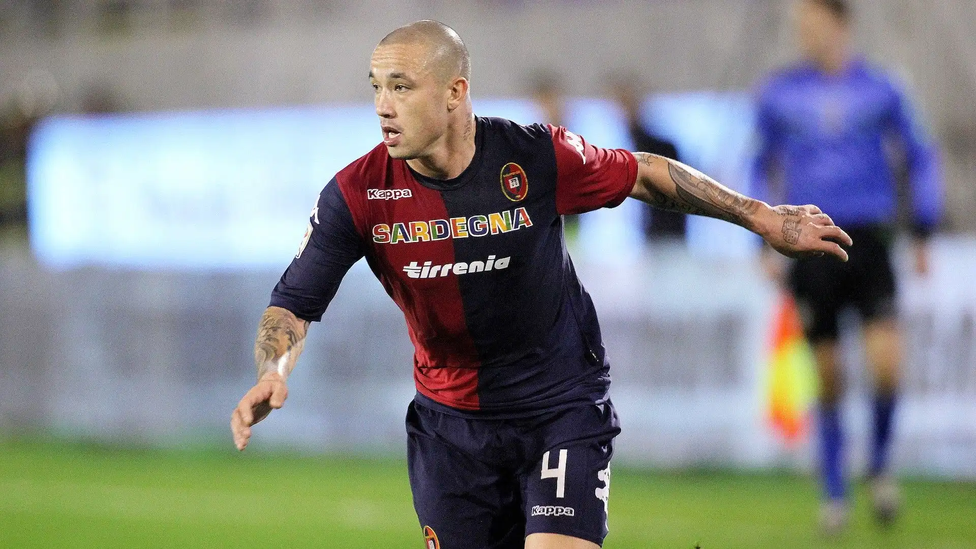 Cresciuto nel Piacenza, si è fatto notare per le prestazioni con la maglia del Cagliari
