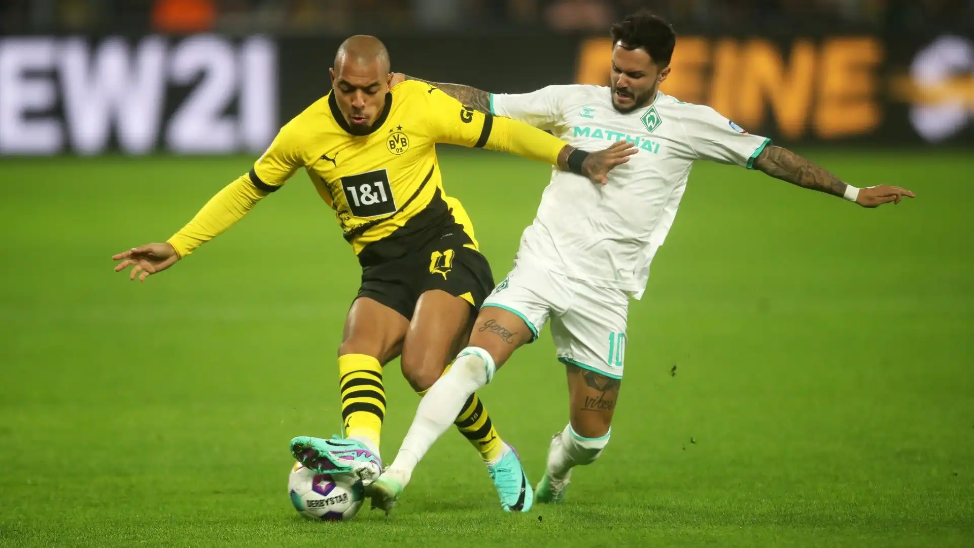 Donyell Malen gioca nel Borussia Dortmund dal 2021