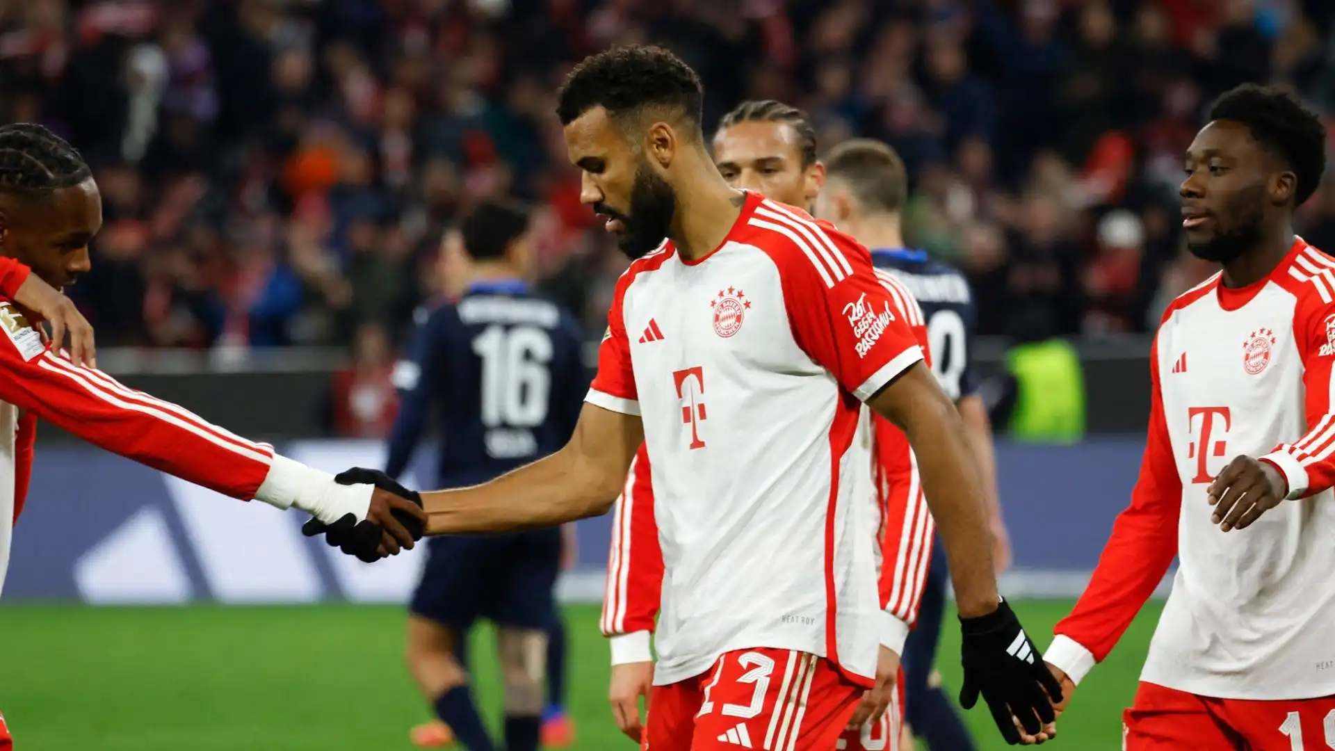 L'attaccante del Bayern è seguito anche da alcuni club arabi, ma sembra deciso a restare in Germania fino alla scadenza del contratto a giugno