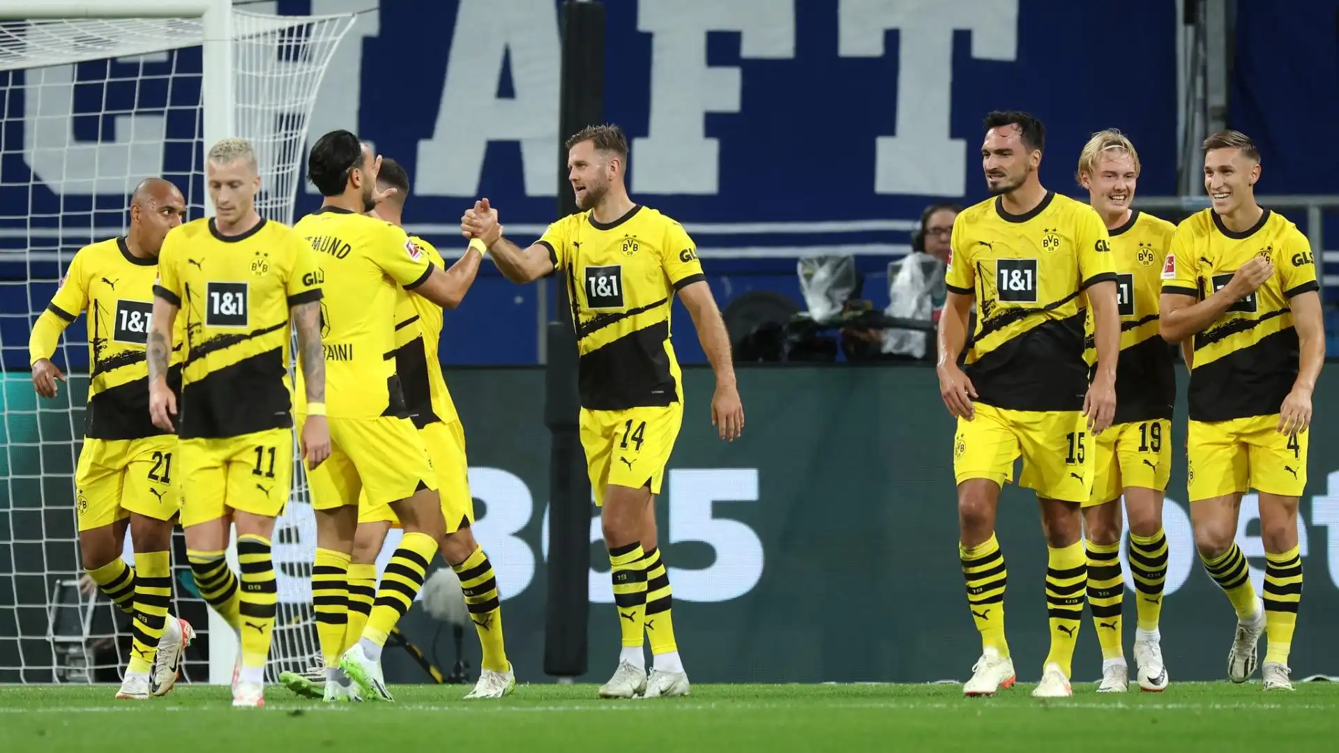 Il Liverpool segue la stella del Borussia Dortmund: foto
