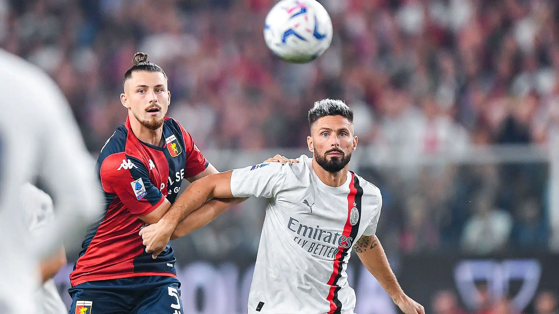 Anche il Milan è sulle tracce del calciatore di Bucarest