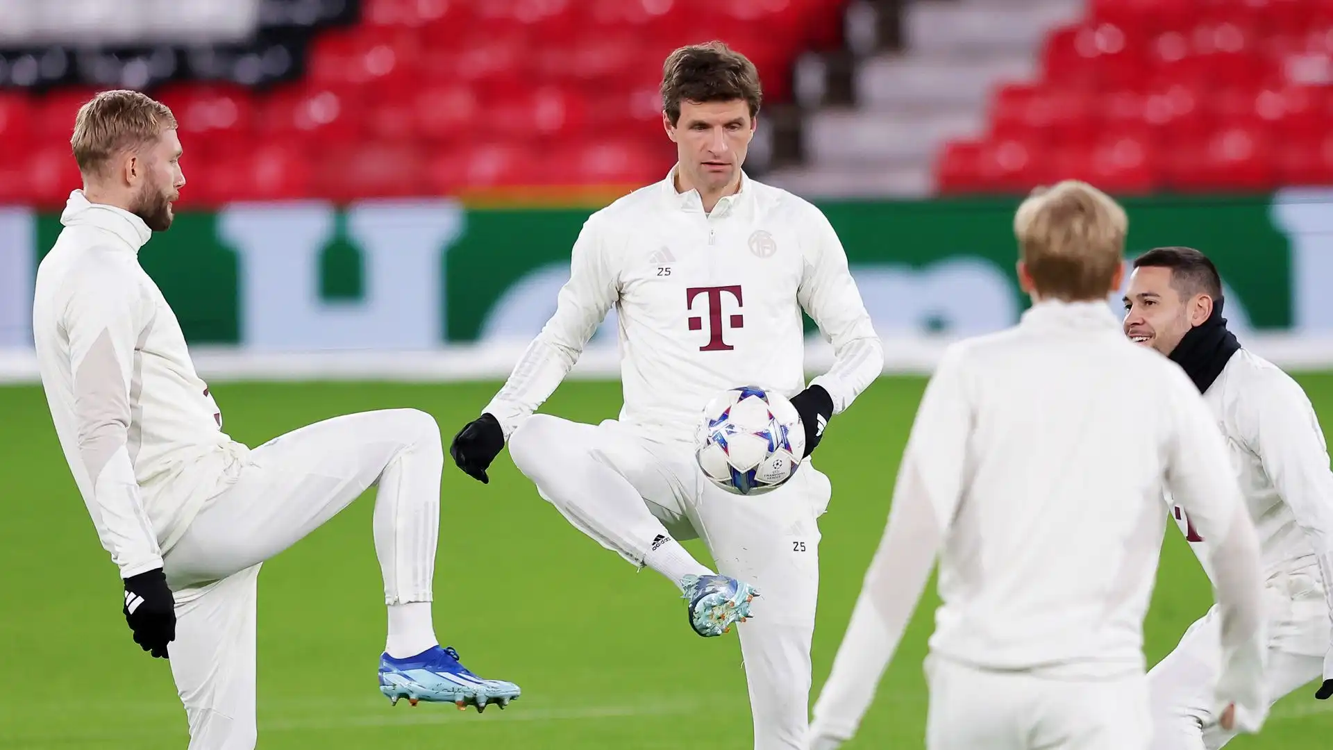 Elegante tocco di Thomas Muller