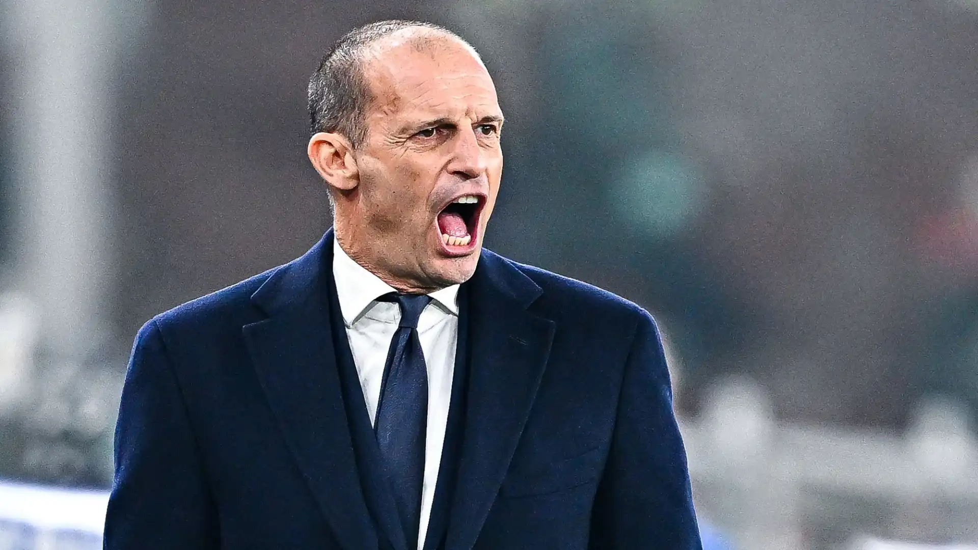 Il tecnico della Juventus Massimiliano Allegri è stato multato dal giudice sportivo per il comportamento tenuto dopo il match contro il Genoa