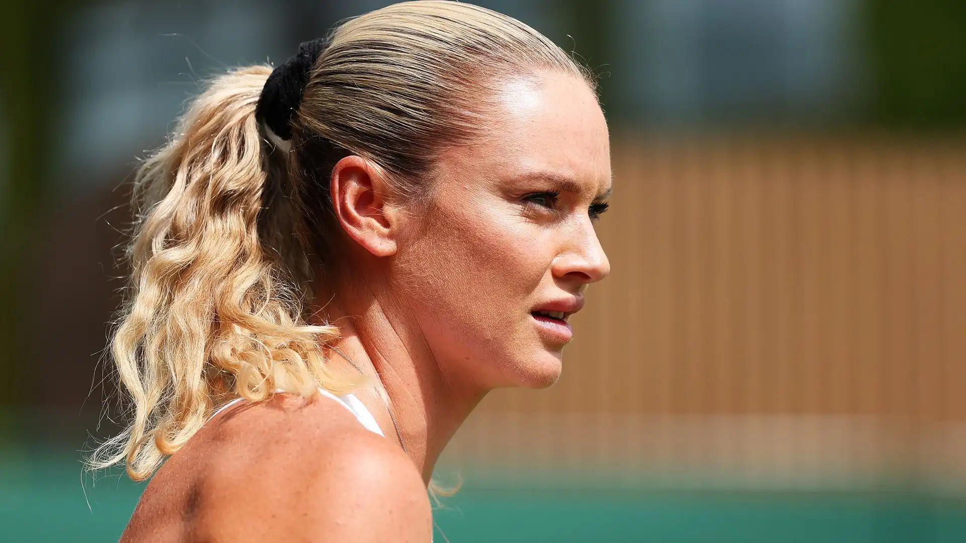 Nel singolare il suo massimo risultato è stata la finale raggiunta nel 2021 a Praga, persa contro la connazionale Barbora Krejčíková