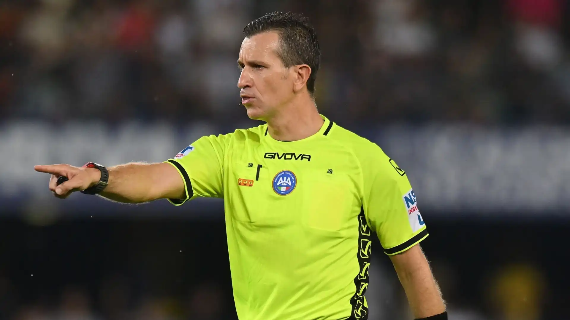 L'arbitro romano è sotto accusa per aver convalidato il gol dell'Inter