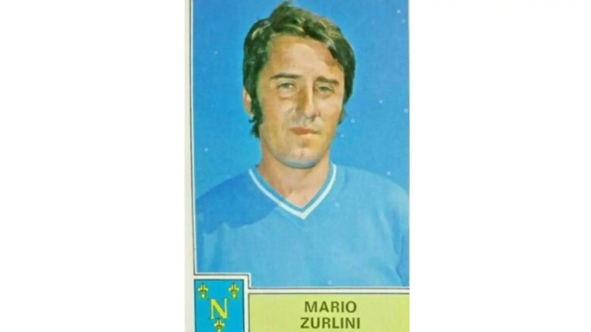 Mario Zurlini si mise in luce soprattutto con la maglia del Napoli (foto Figurine Panini)