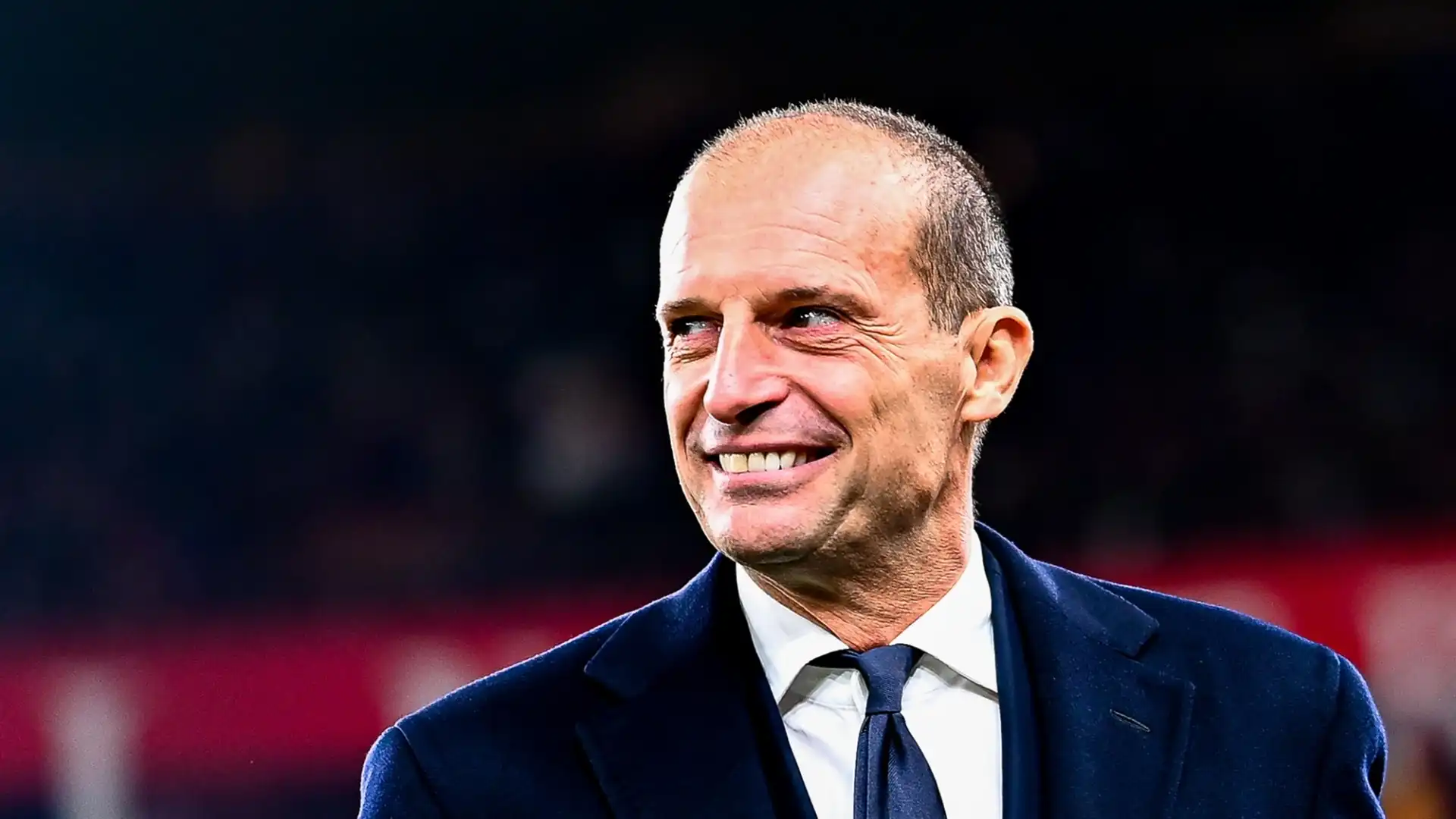 La Juventus lavora per mettere a segno a gennaio almeno due rinforzi per il centrocampo di Massimiliano Allegri