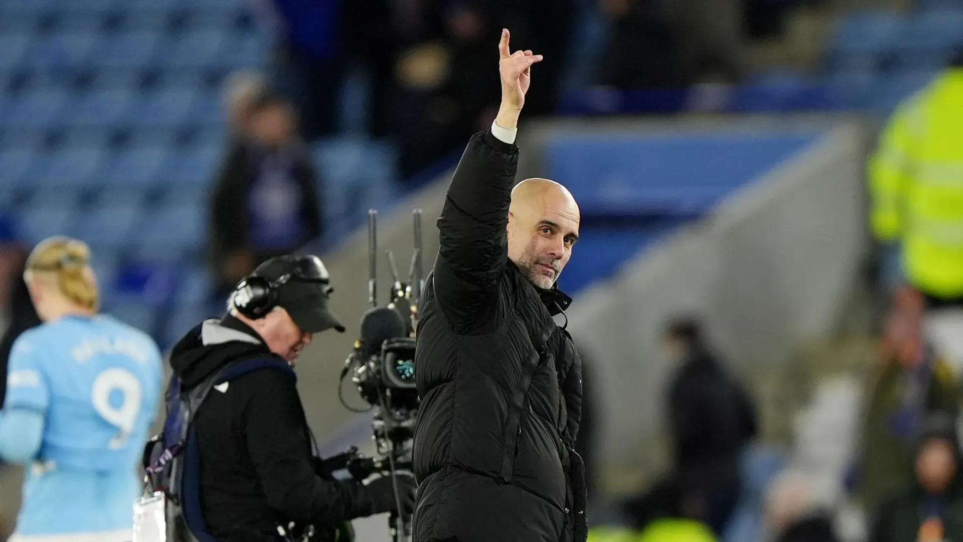 Il tecnico del Manchester City ha mandato baci ai tifosi e li ha ringraziati